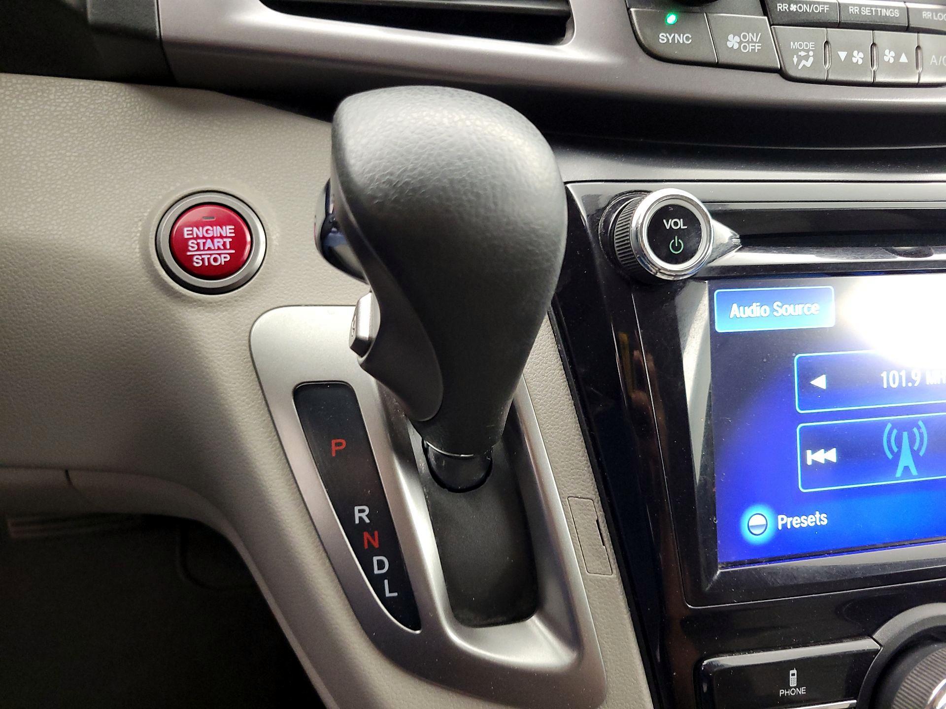 Thumbnail: 2014 Honda Odyssey - 17