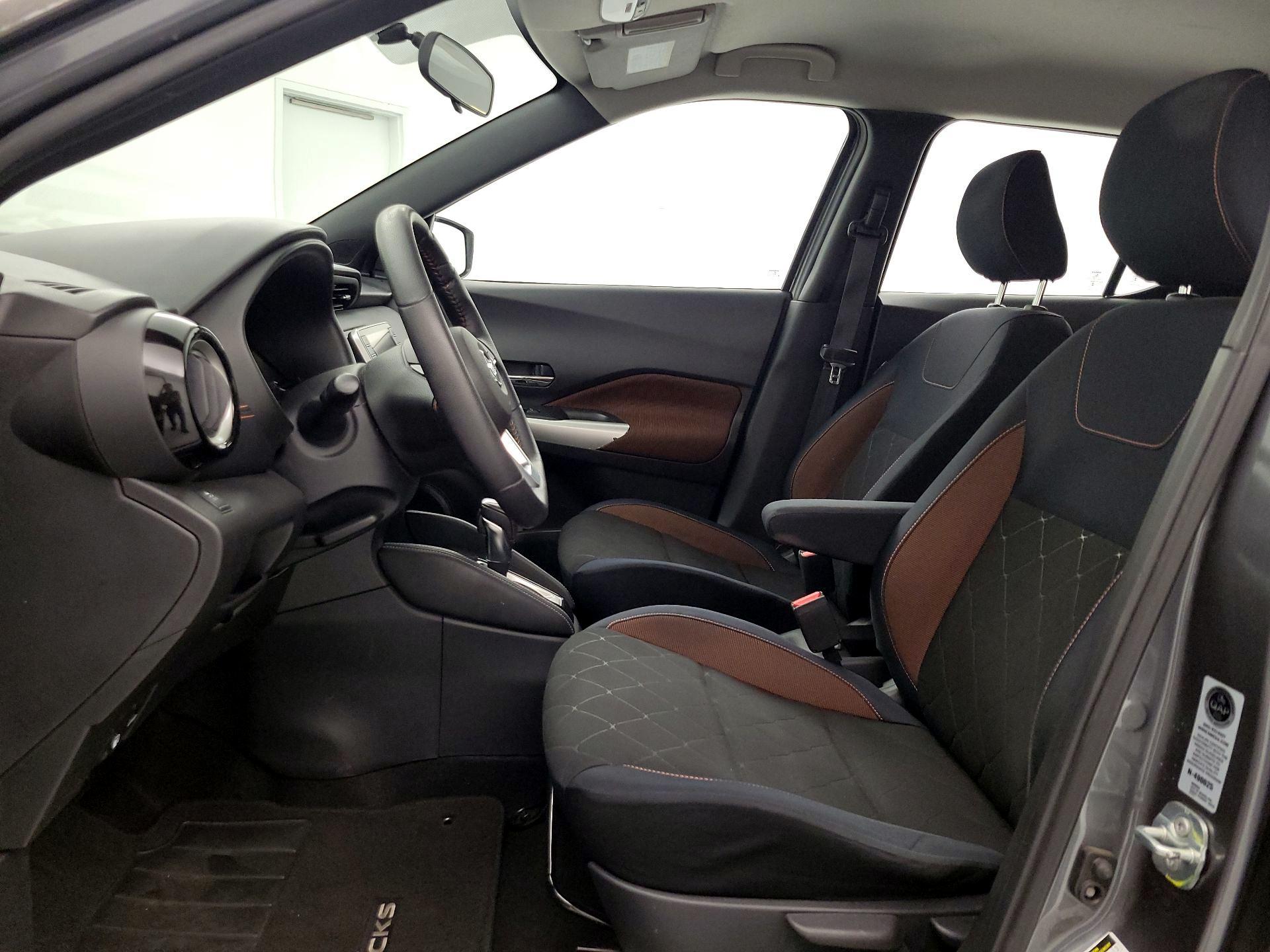 Thumbnail: 2018 Nissan Kicks - 11