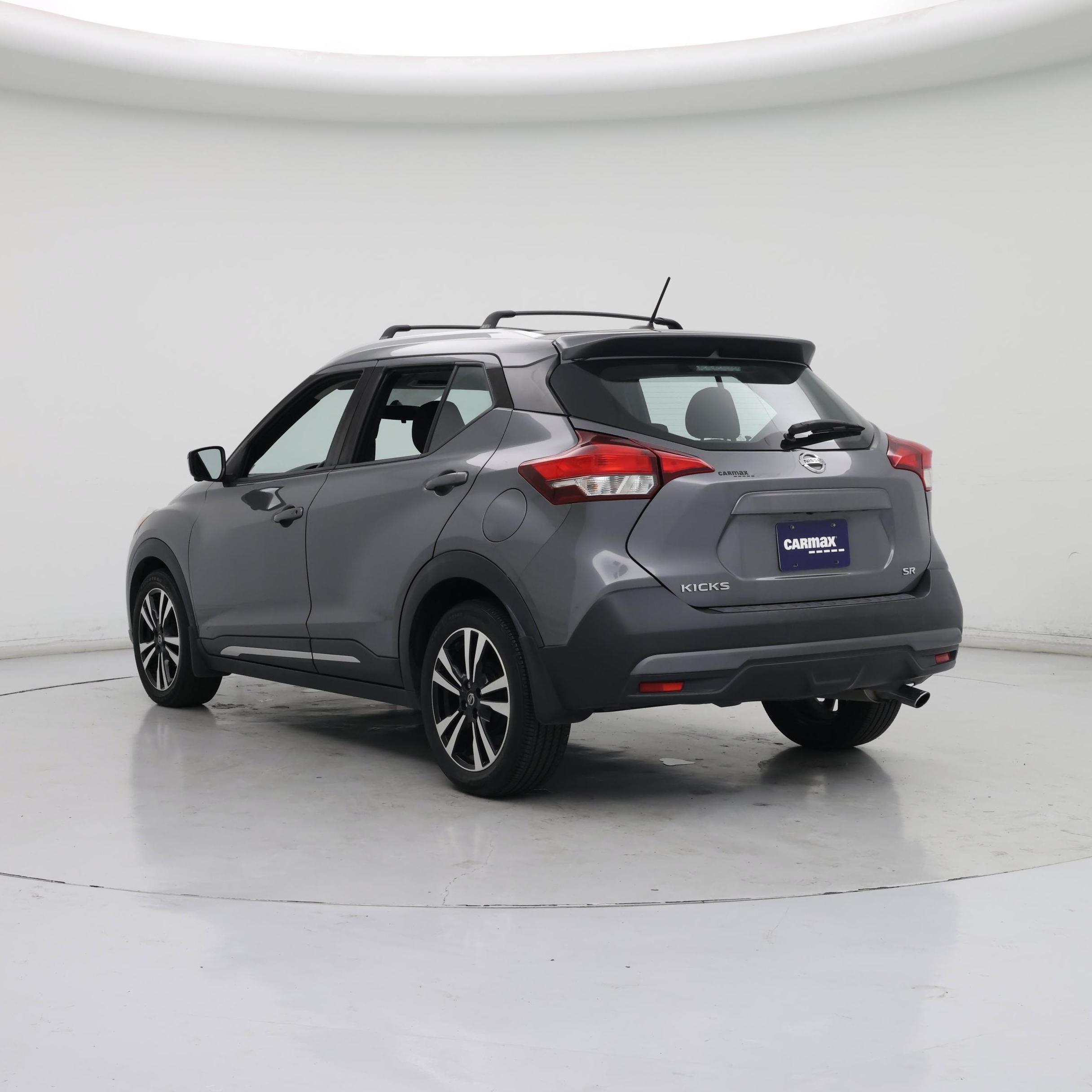 Thumbnail: 2018 Nissan Kicks - 2