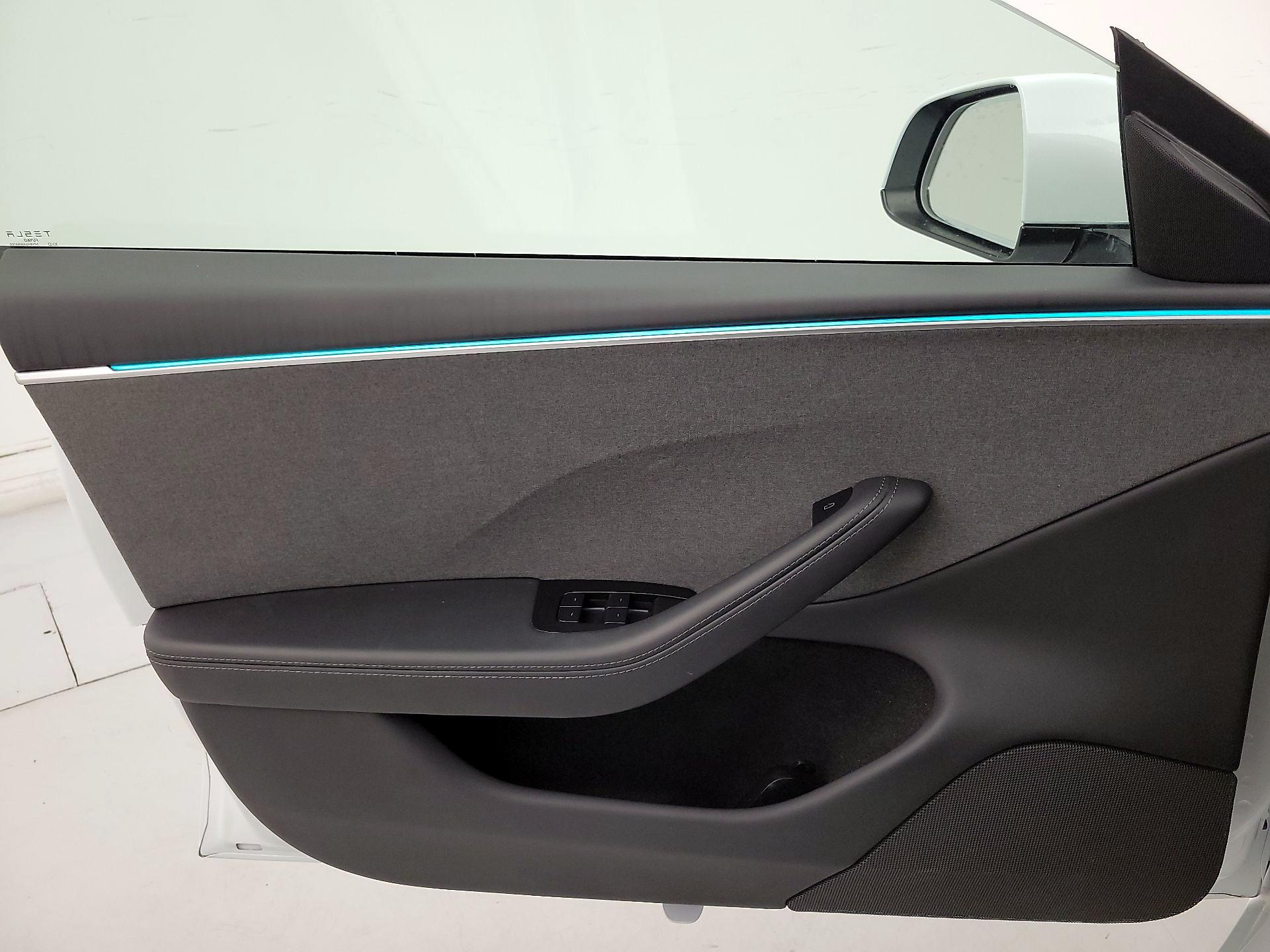 Thumbnail: 2025 Tesla Model 3 - 13