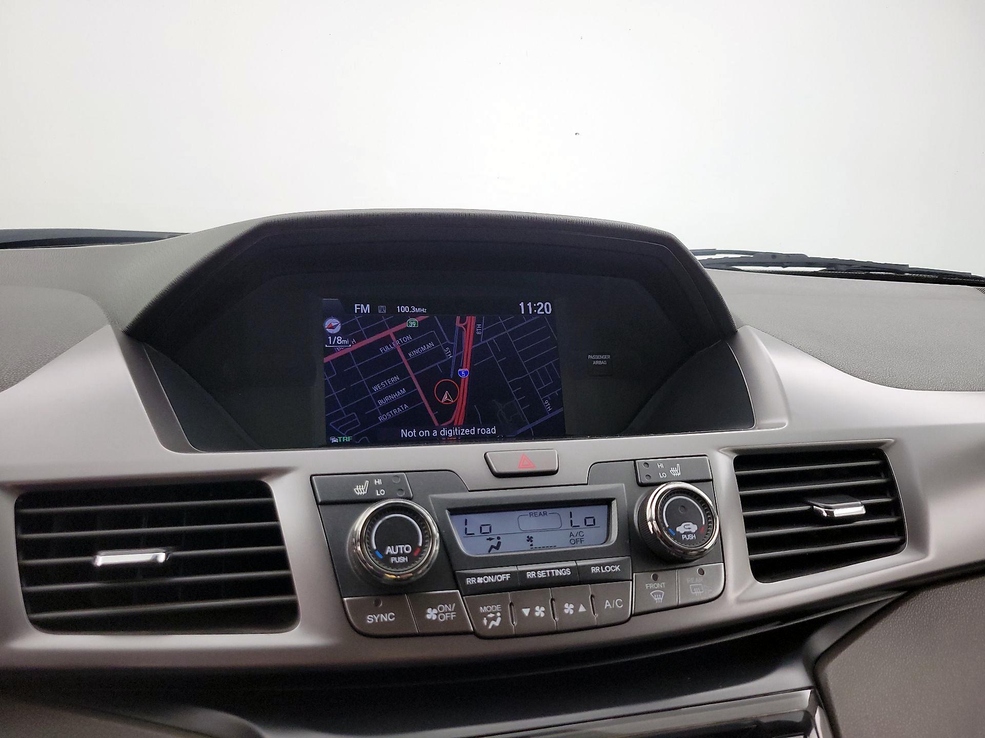Thumbnail: 2014 Honda Odyssey - 17