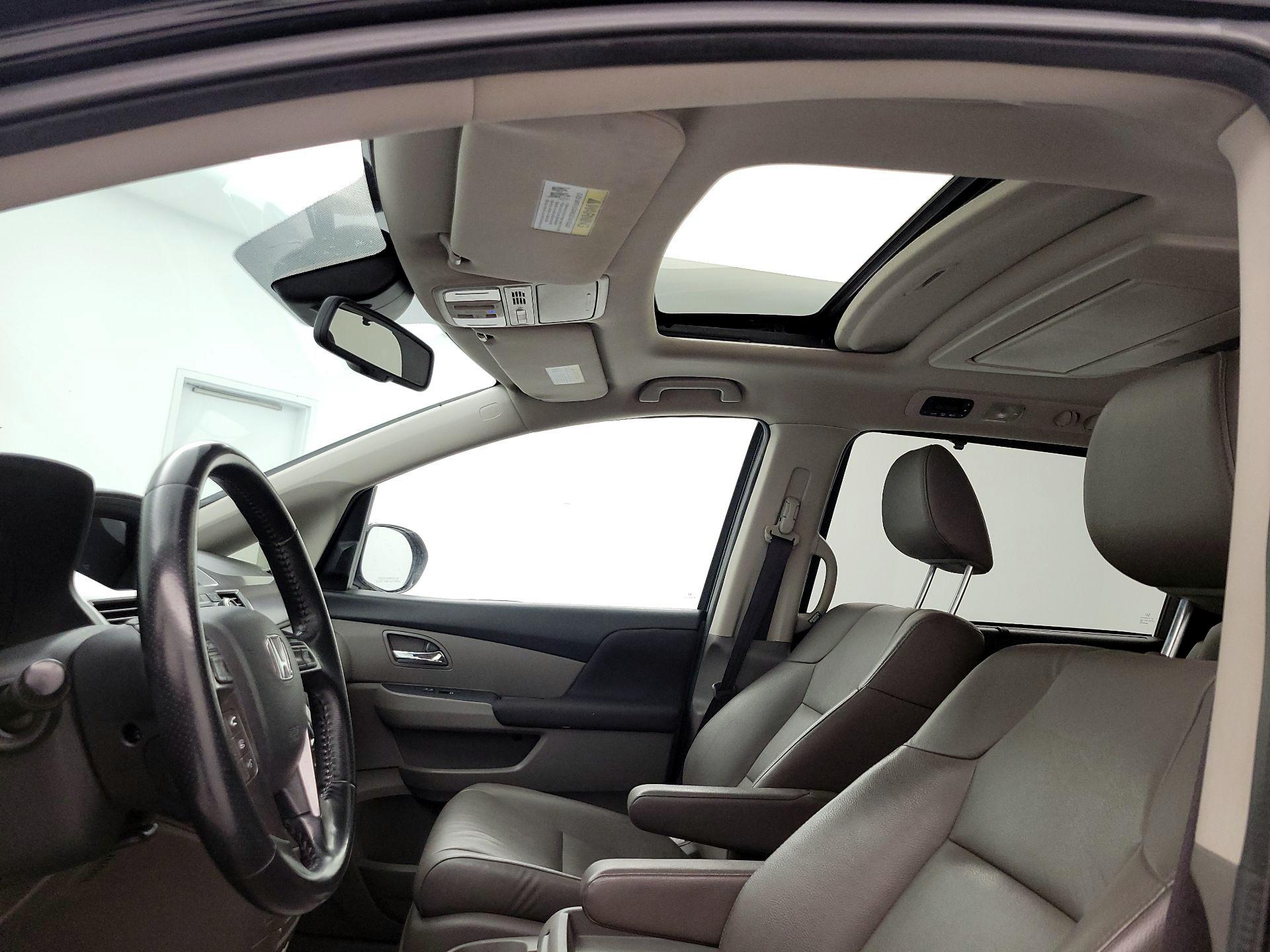 Thumbnail: 2014 Honda Odyssey - 20