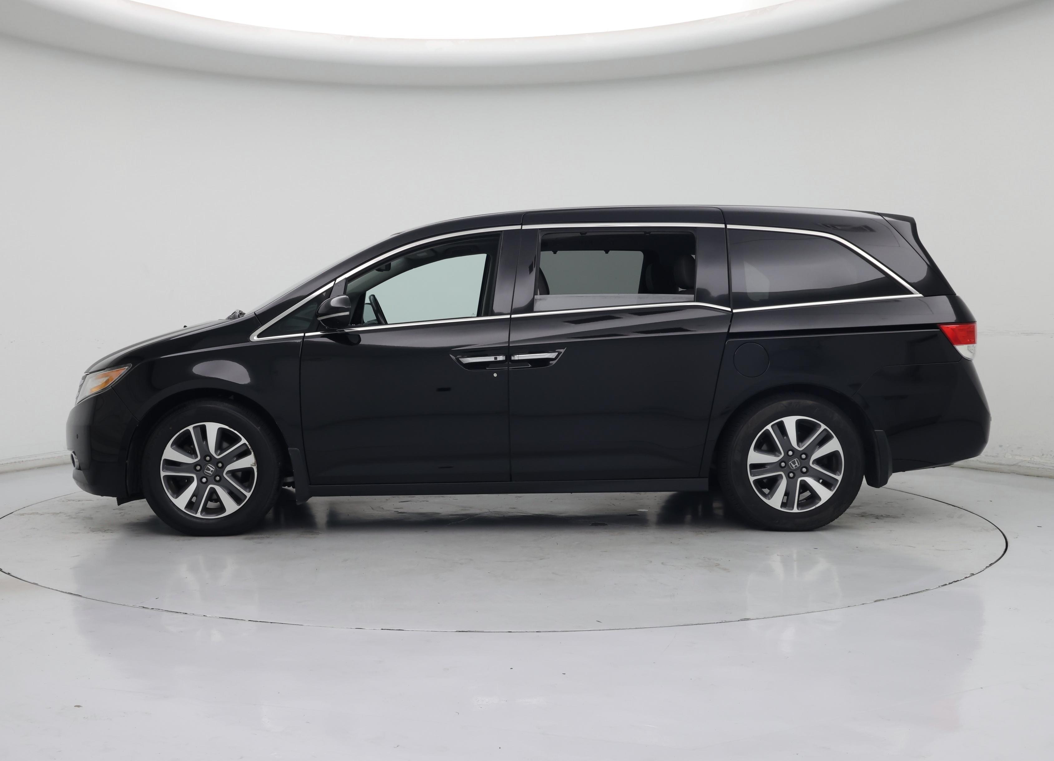 Thumbnail: 2014 Honda Odyssey - 3