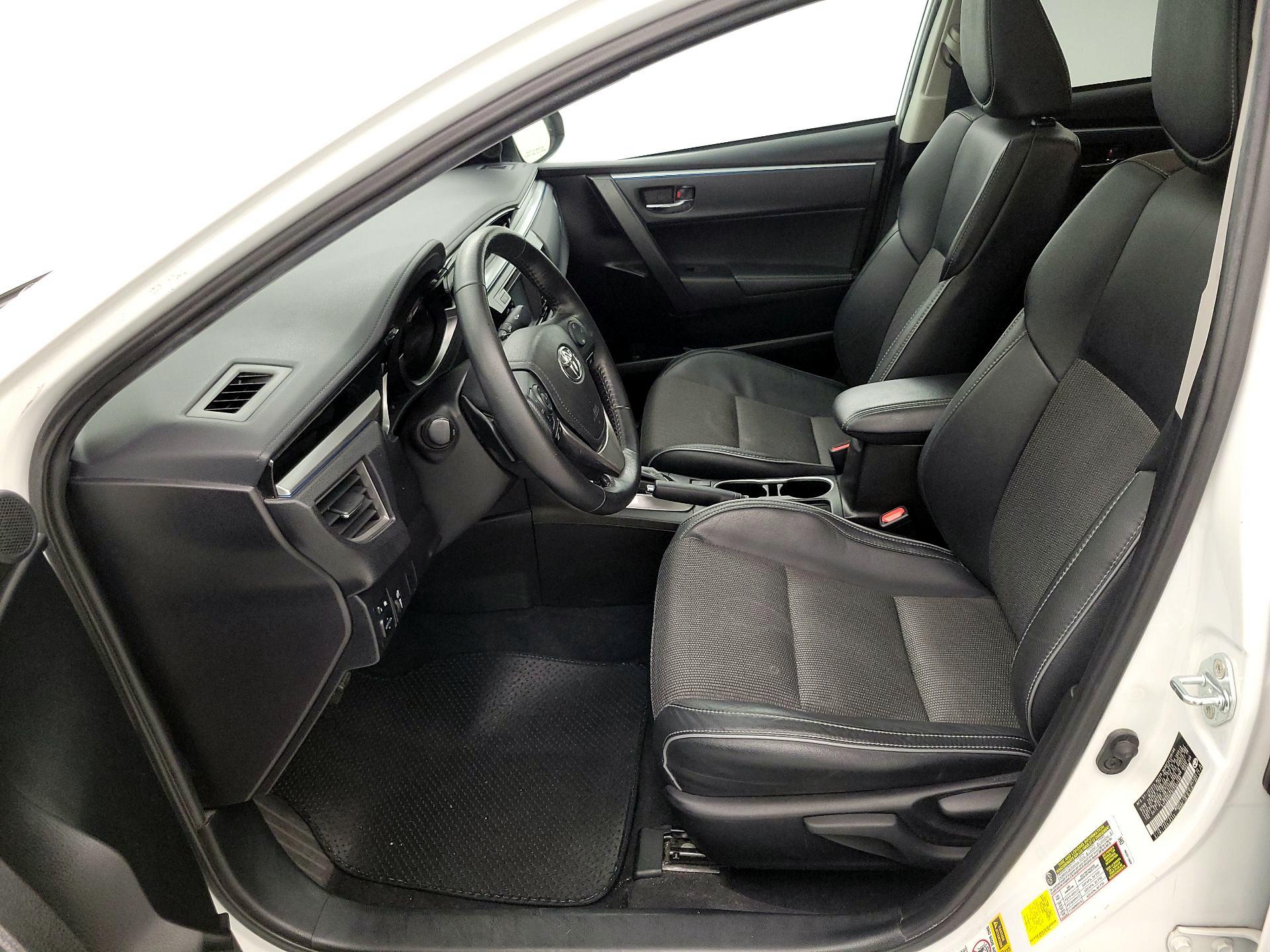 Thumbnail: 2015 Toyota Corolla - 11
