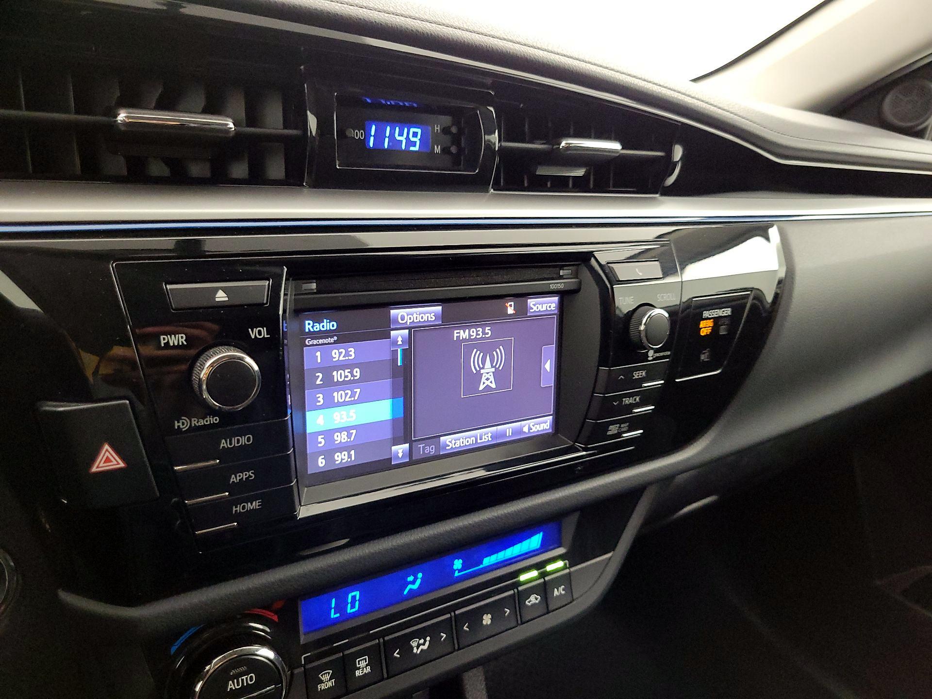 Thumbnail: 2015 Toyota Corolla - 15