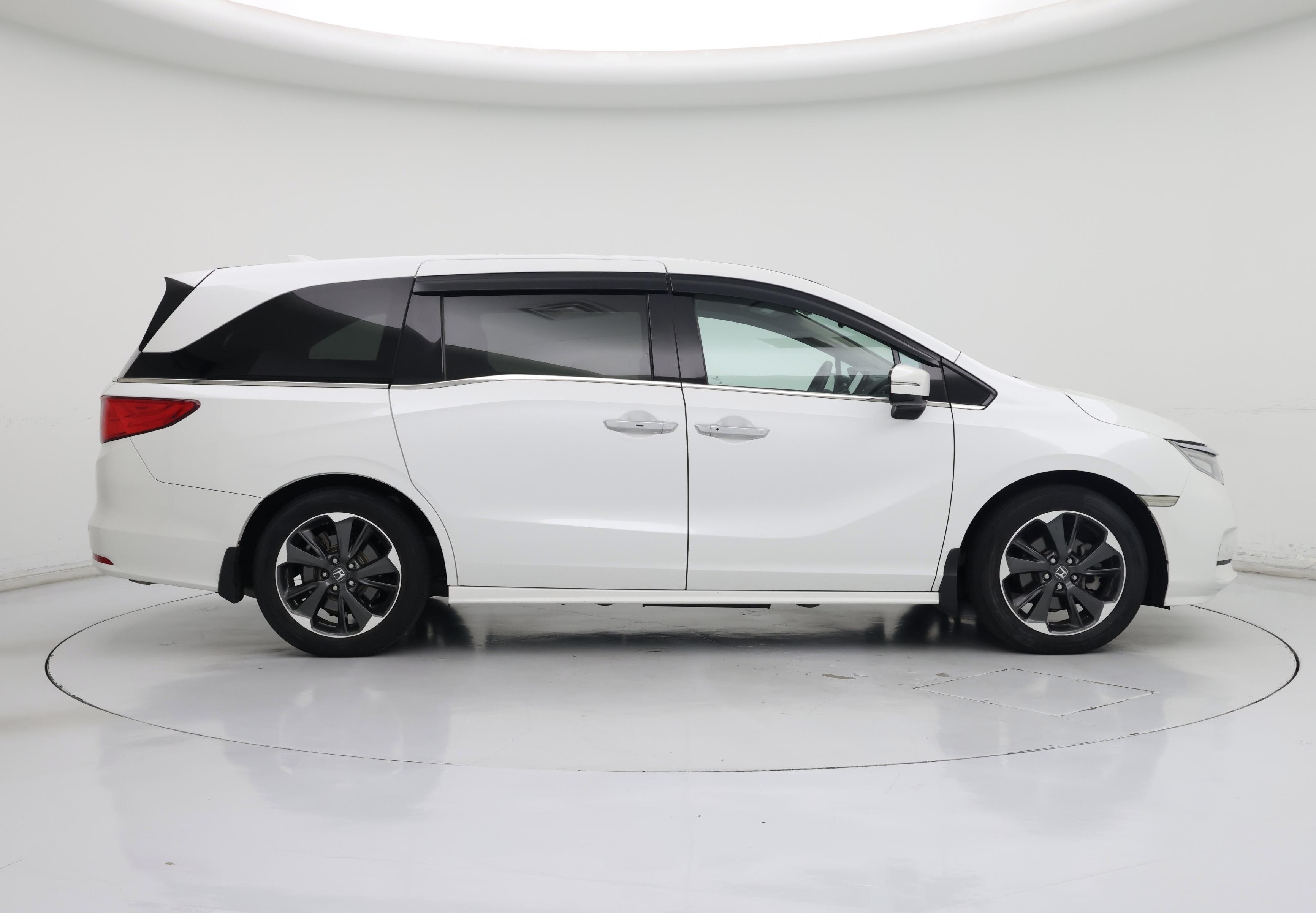 Thumbnail: 2022 Honda Odyssey - 7