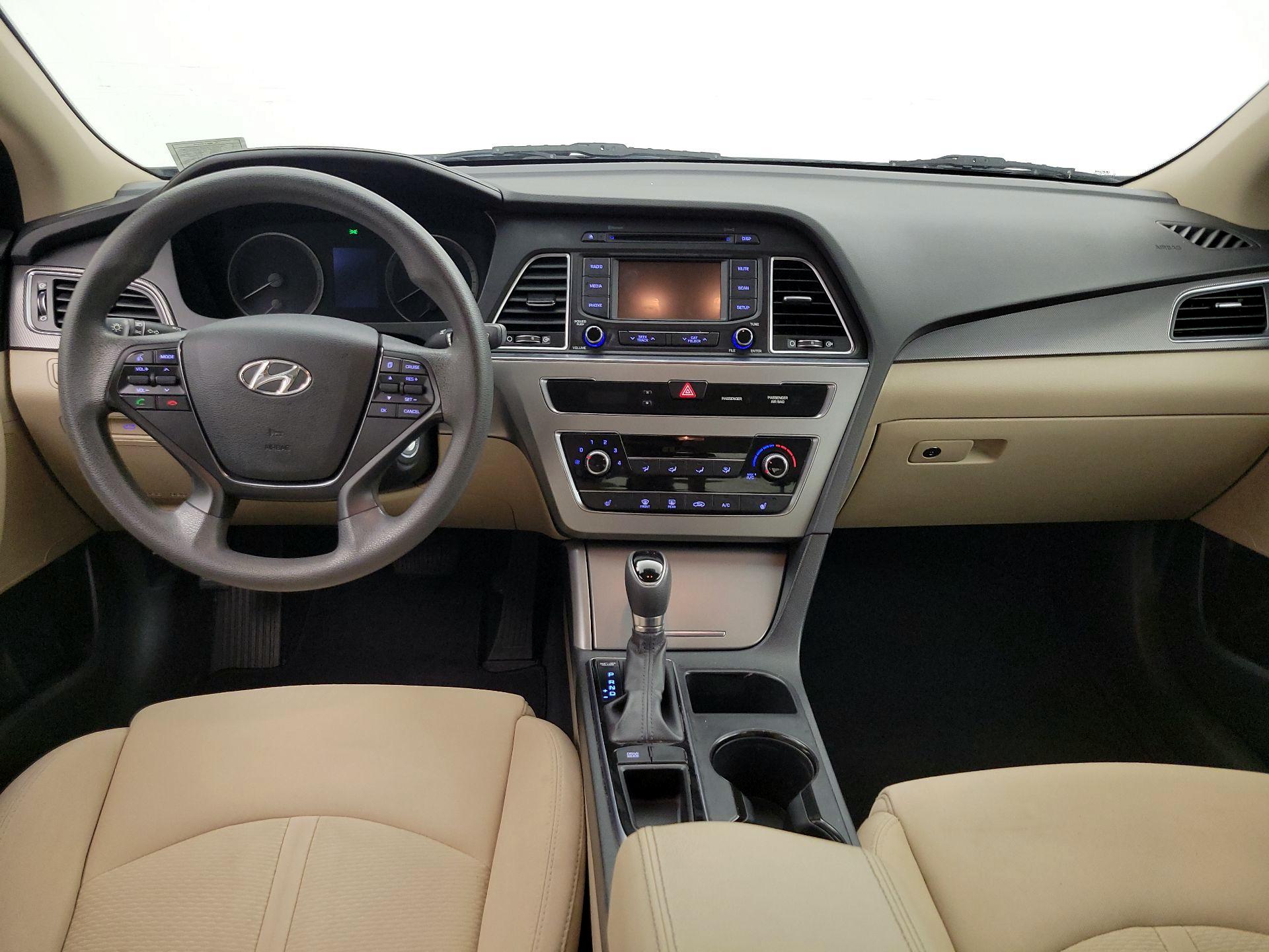 Thumbnail: 2015 Hyundai Sonata - 9