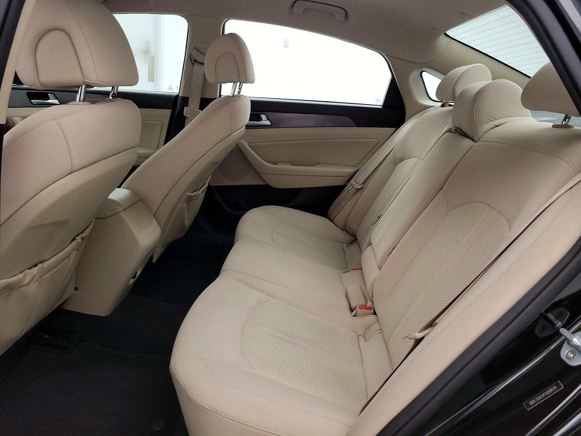 Thumbnail: 2015 Hyundai Sonata - 19
