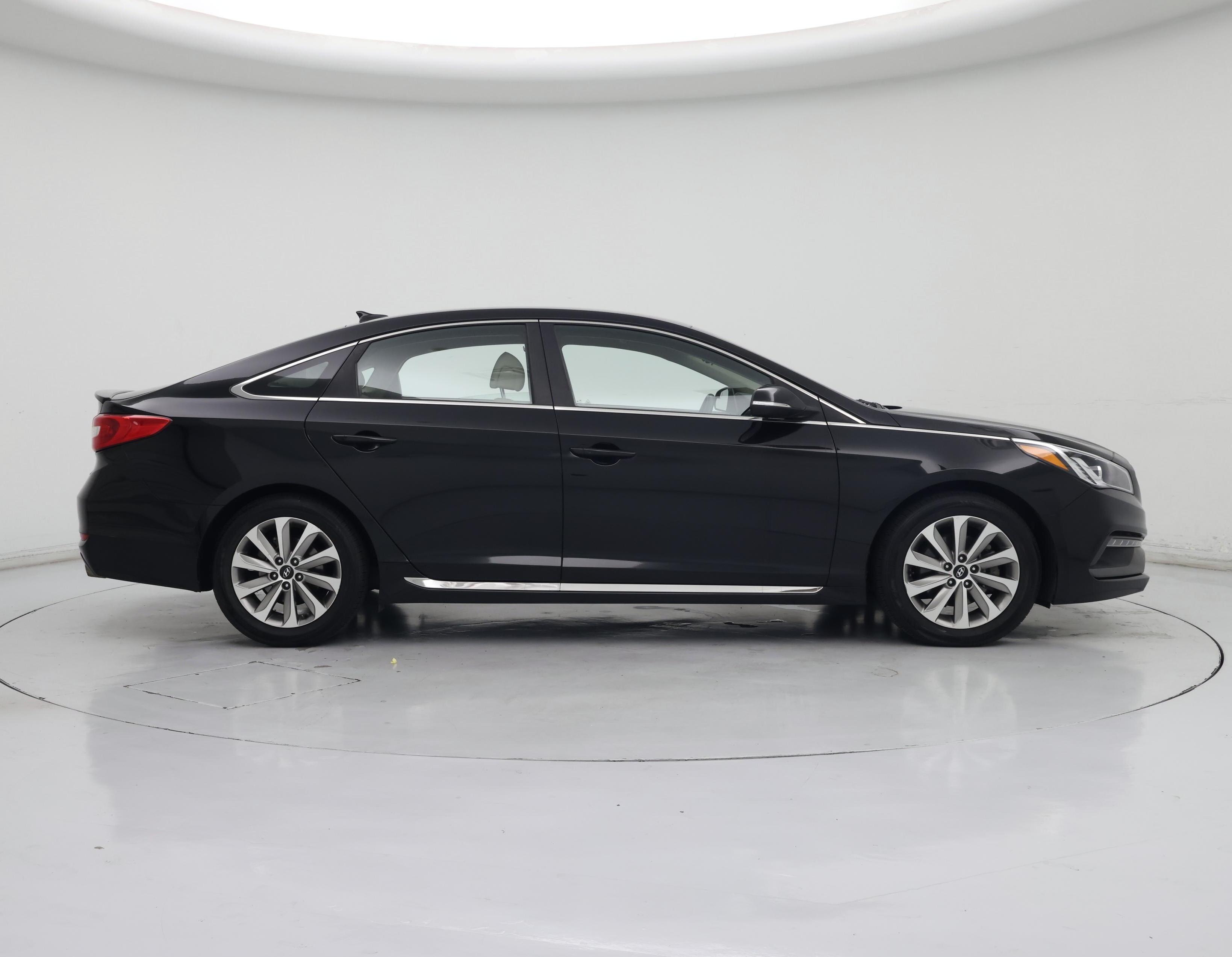 Thumbnail: 2015 Hyundai Sonata - 7