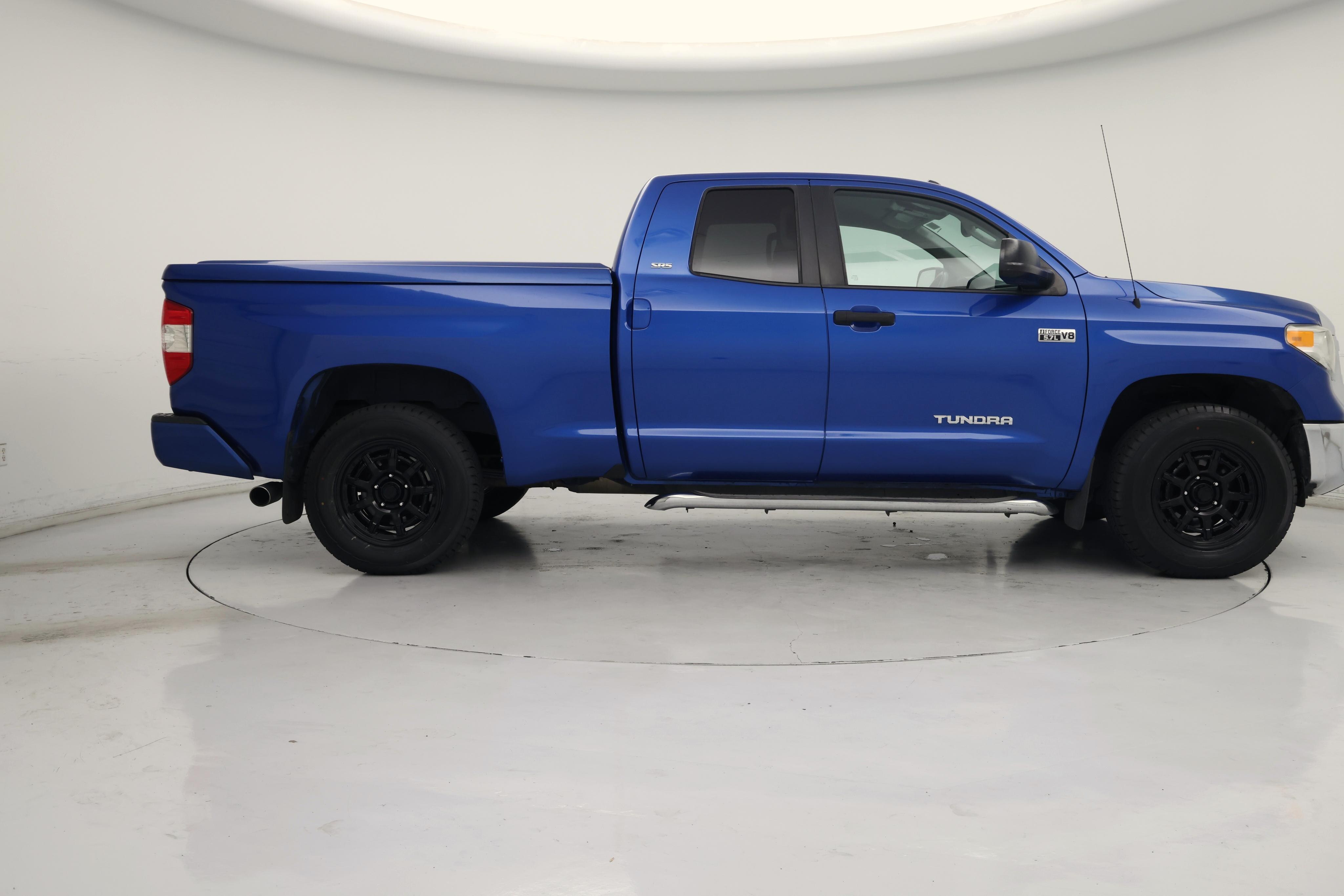 Thumbnail: 2017 Toyota Tundra - 7