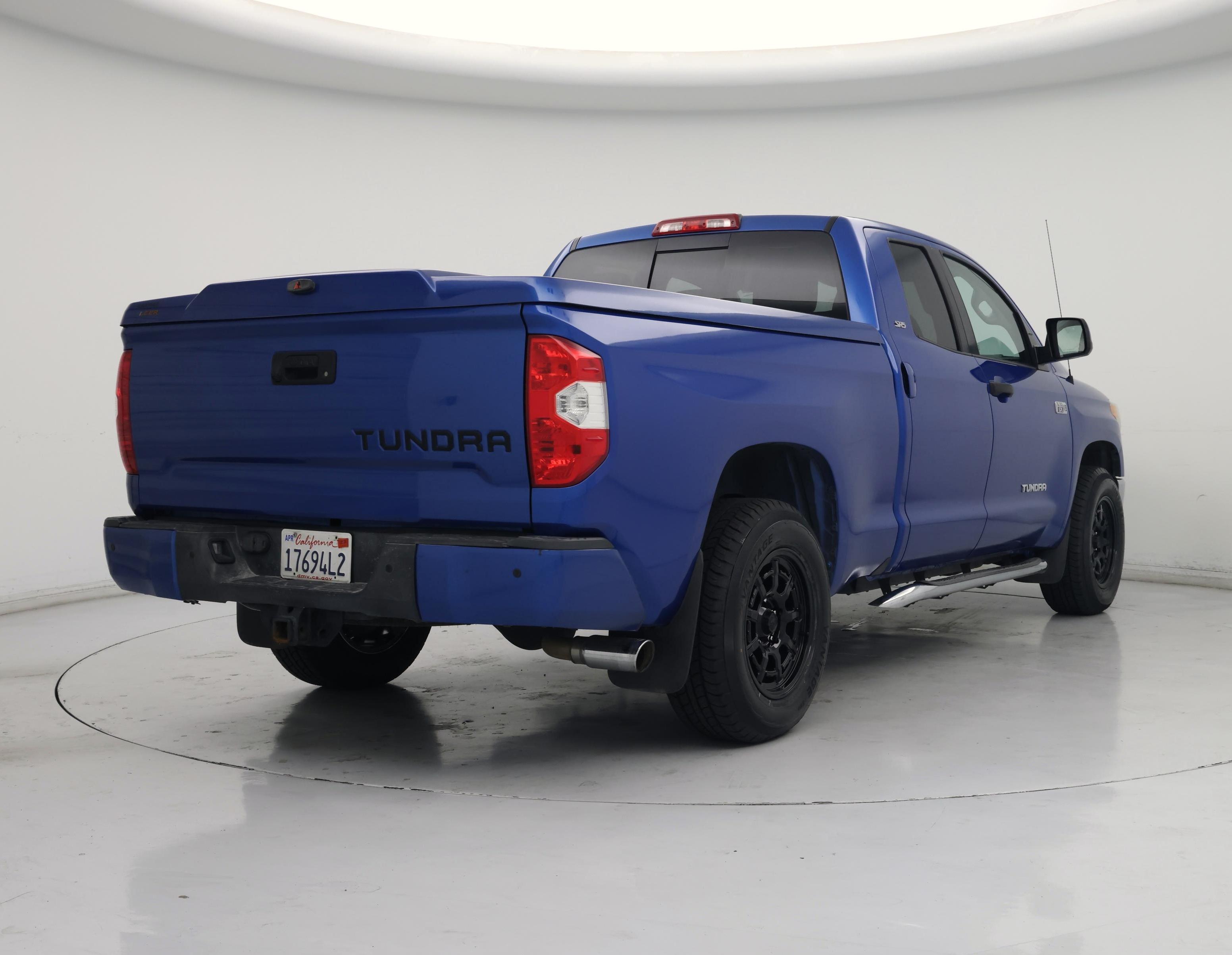 Thumbnail: 2017 Toyota Tundra - 8