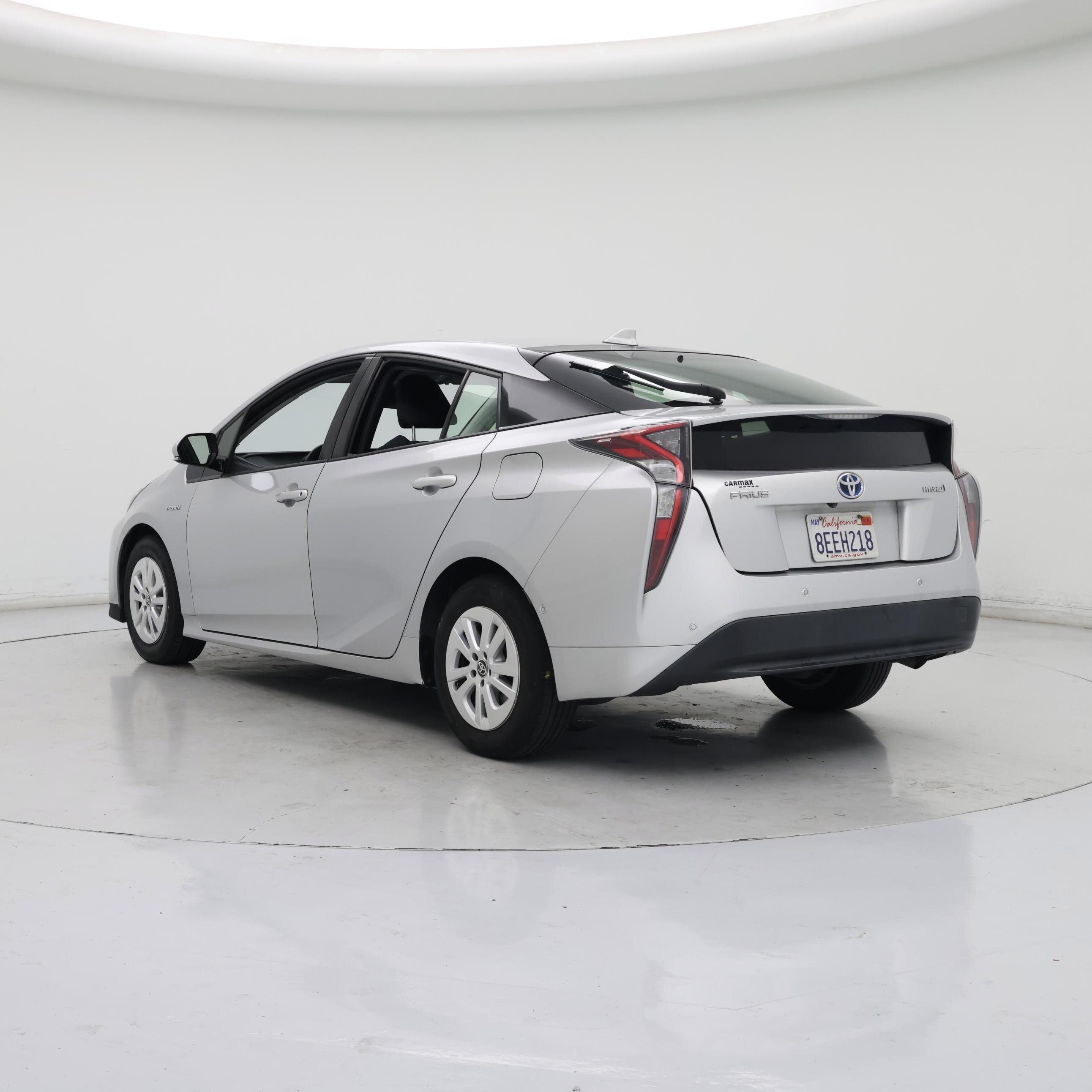 Thumbnail: 2018 Toyota Prius - 2