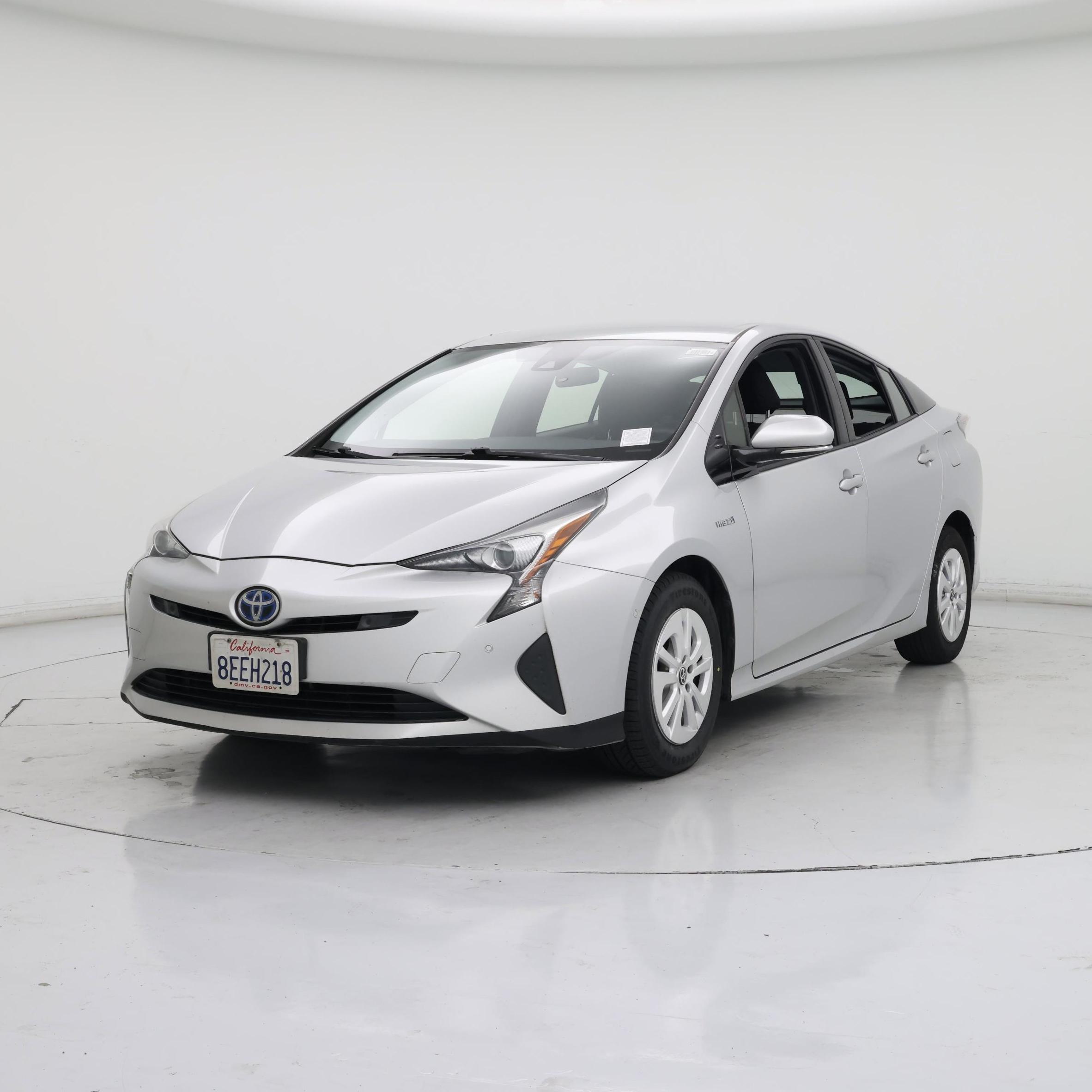Thumbnail: 2018 Toyota Prius - 4