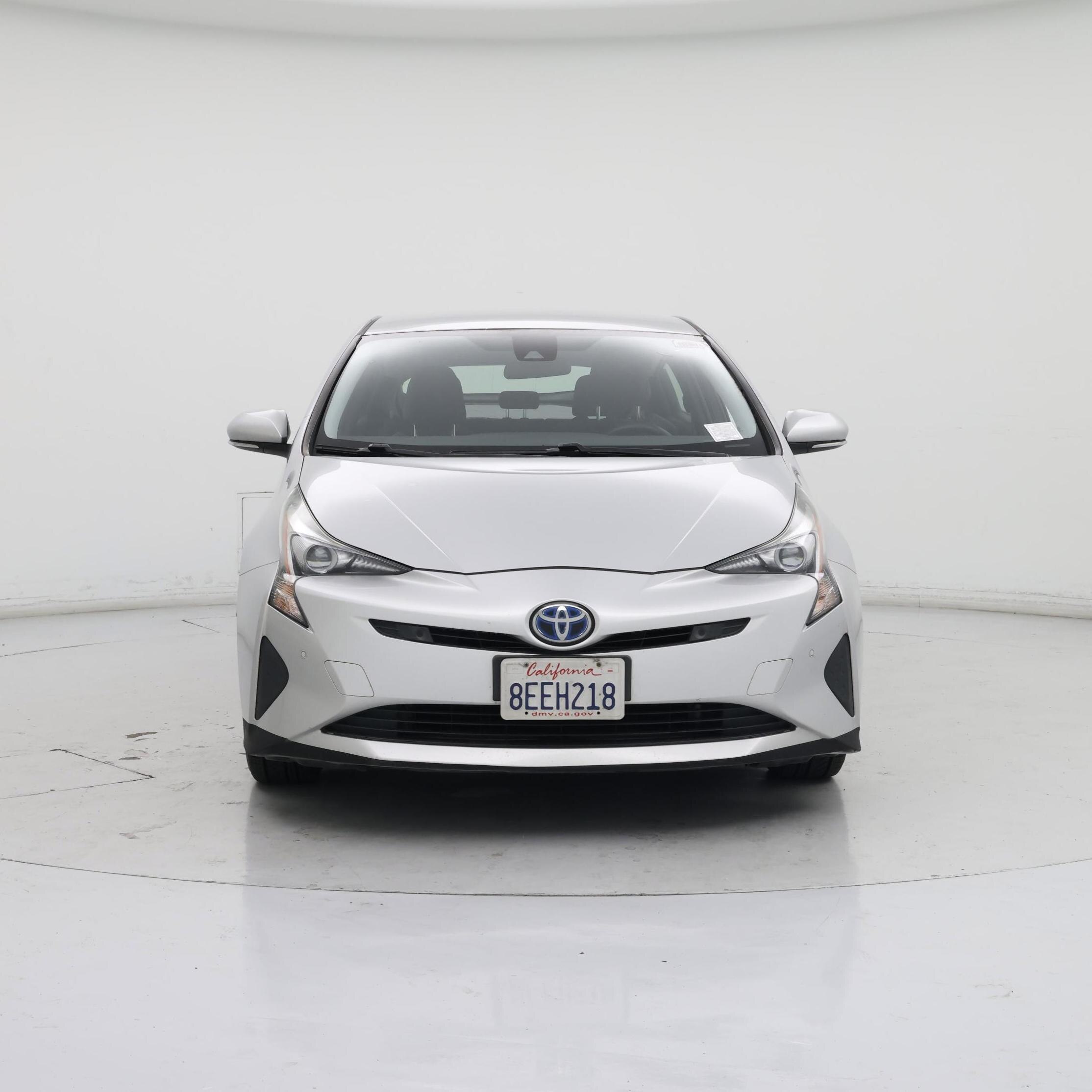 Thumbnail: 2018 Toyota Prius - 5