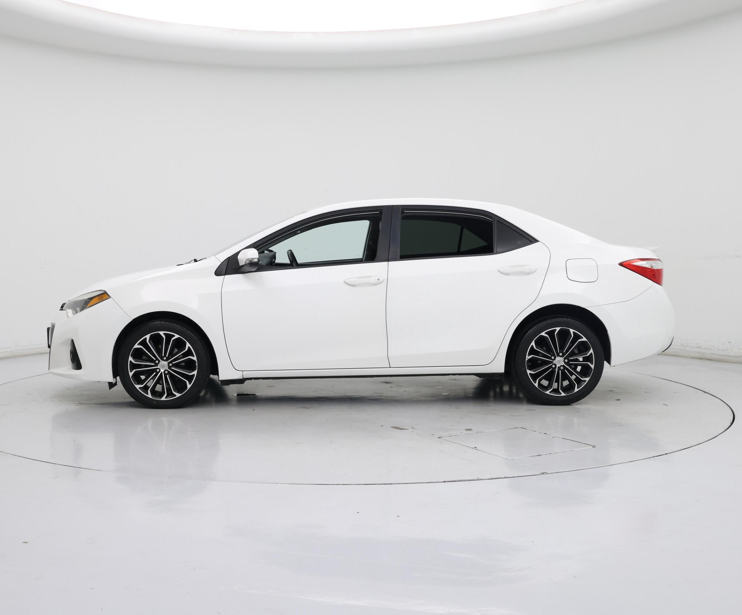 Thumbnail: 2016 Toyota Corolla - 3