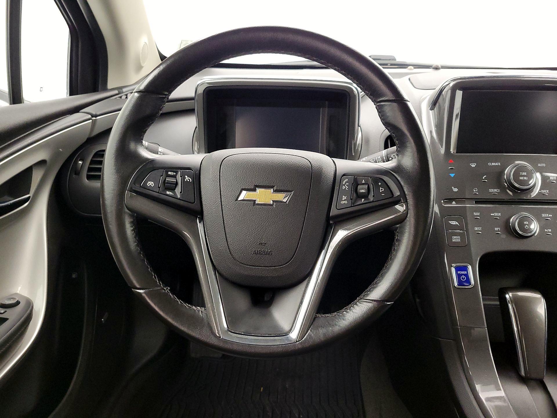 Thumbnail: 2015 Chevrolet Volt - 10
