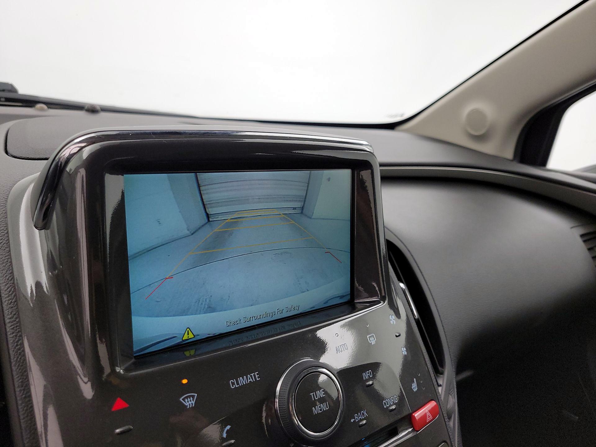 Thumbnail: 2015 Chevrolet Volt - 14