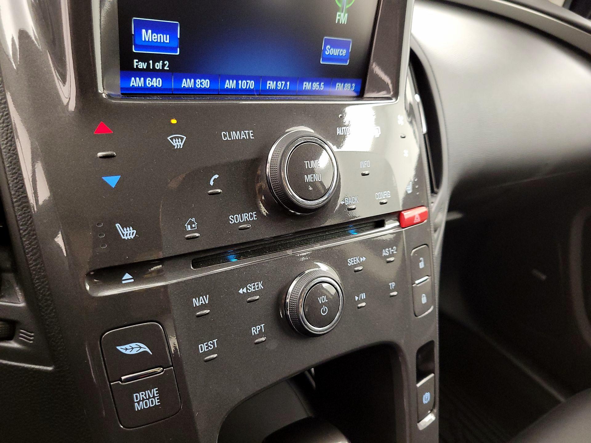 Thumbnail: 2015 Chevrolet Volt - 16