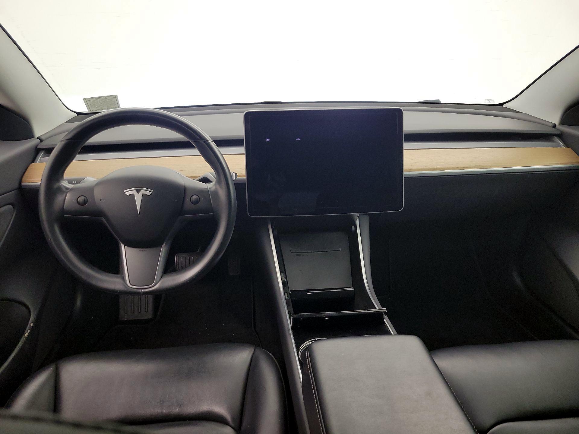 Thumbnail: 2019 Tesla Model 3 - 9