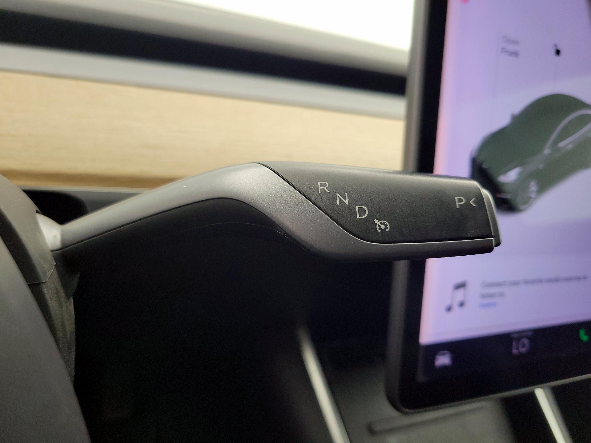 Thumbnail: 2019 Tesla Model 3 - 17