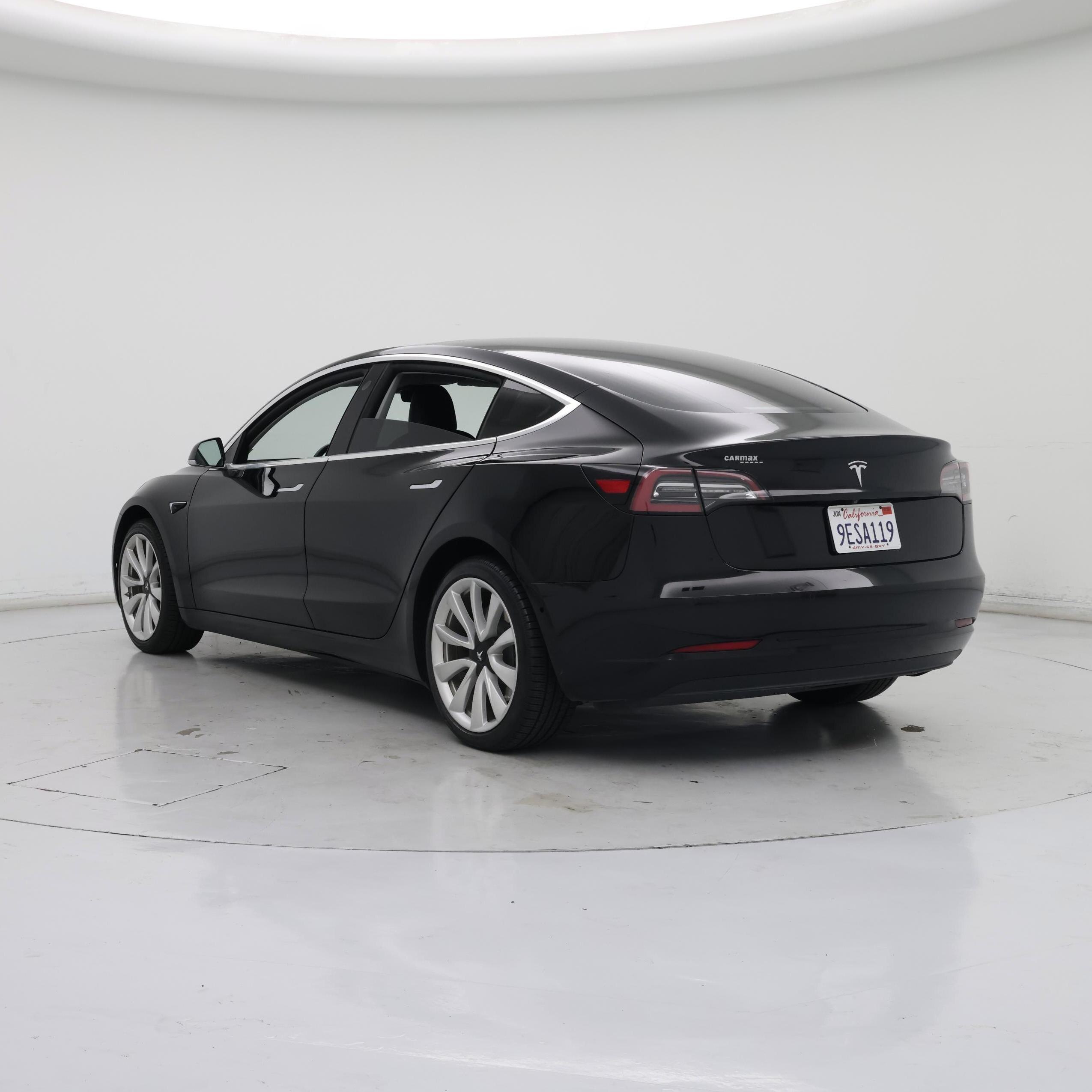Thumbnail: 2019 Tesla Model 3 - 2