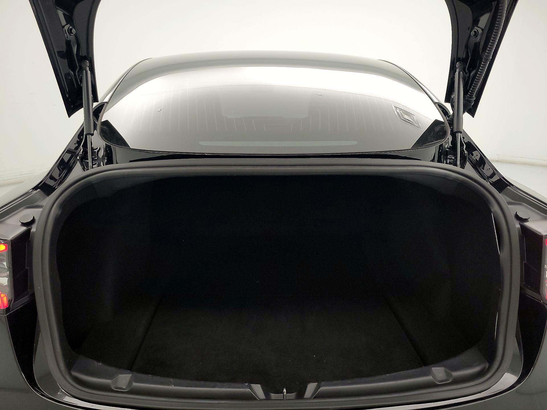 Thumbnail: 2019 Tesla Model 3 - 20