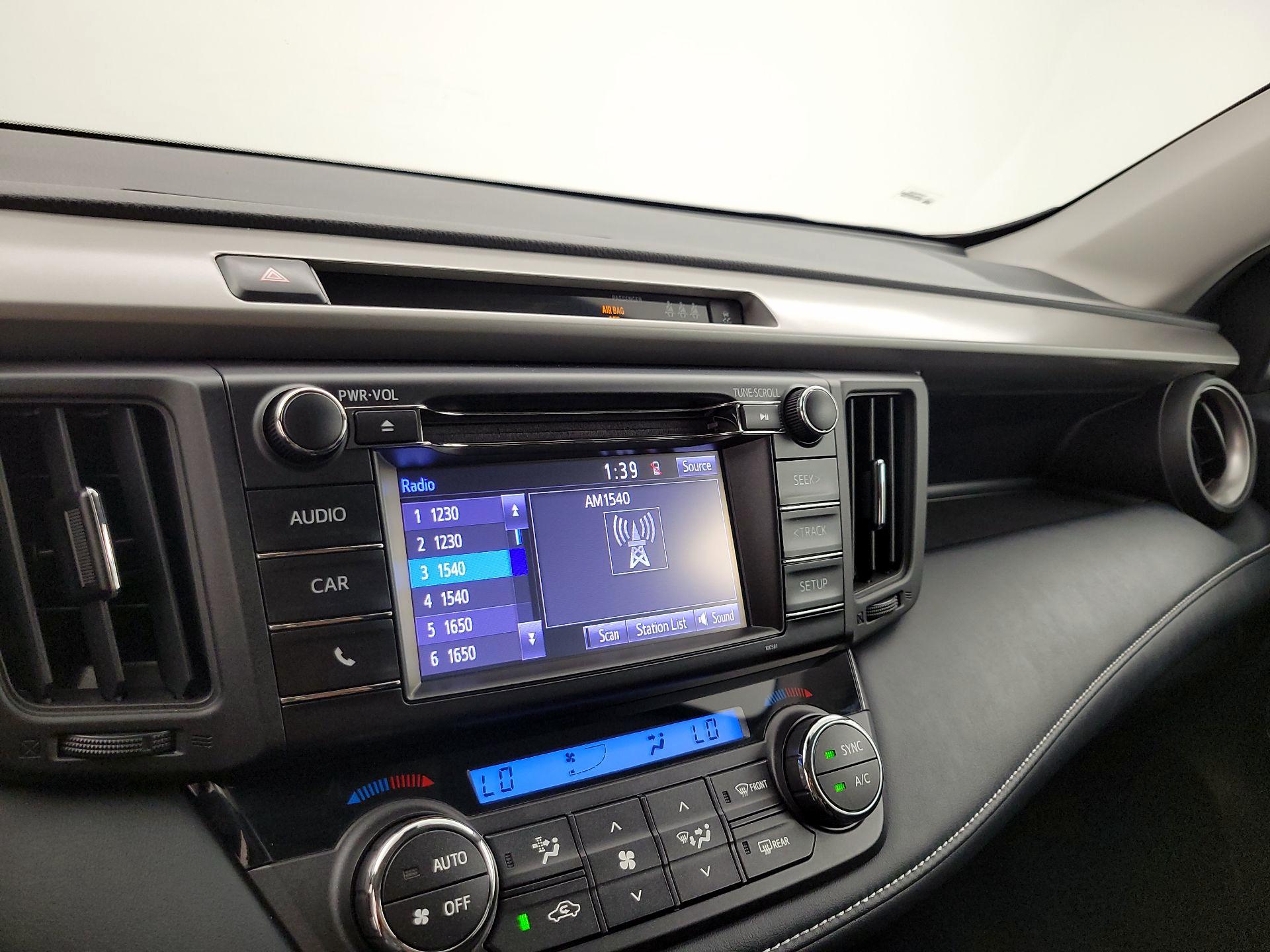 Thumbnail: 2018 Toyota RAV4 - 15