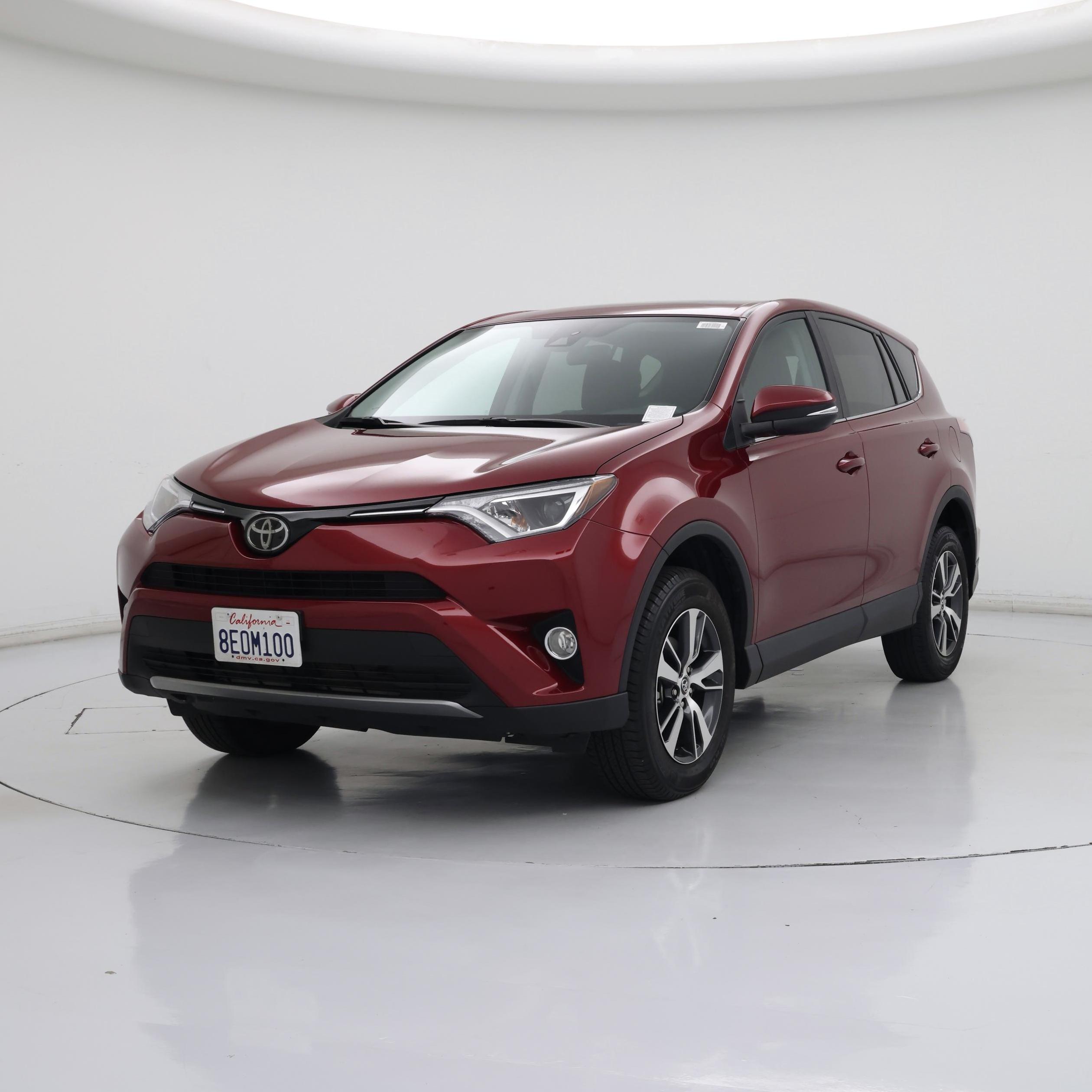 Thumbnail: 2018 Toyota RAV4 - 4