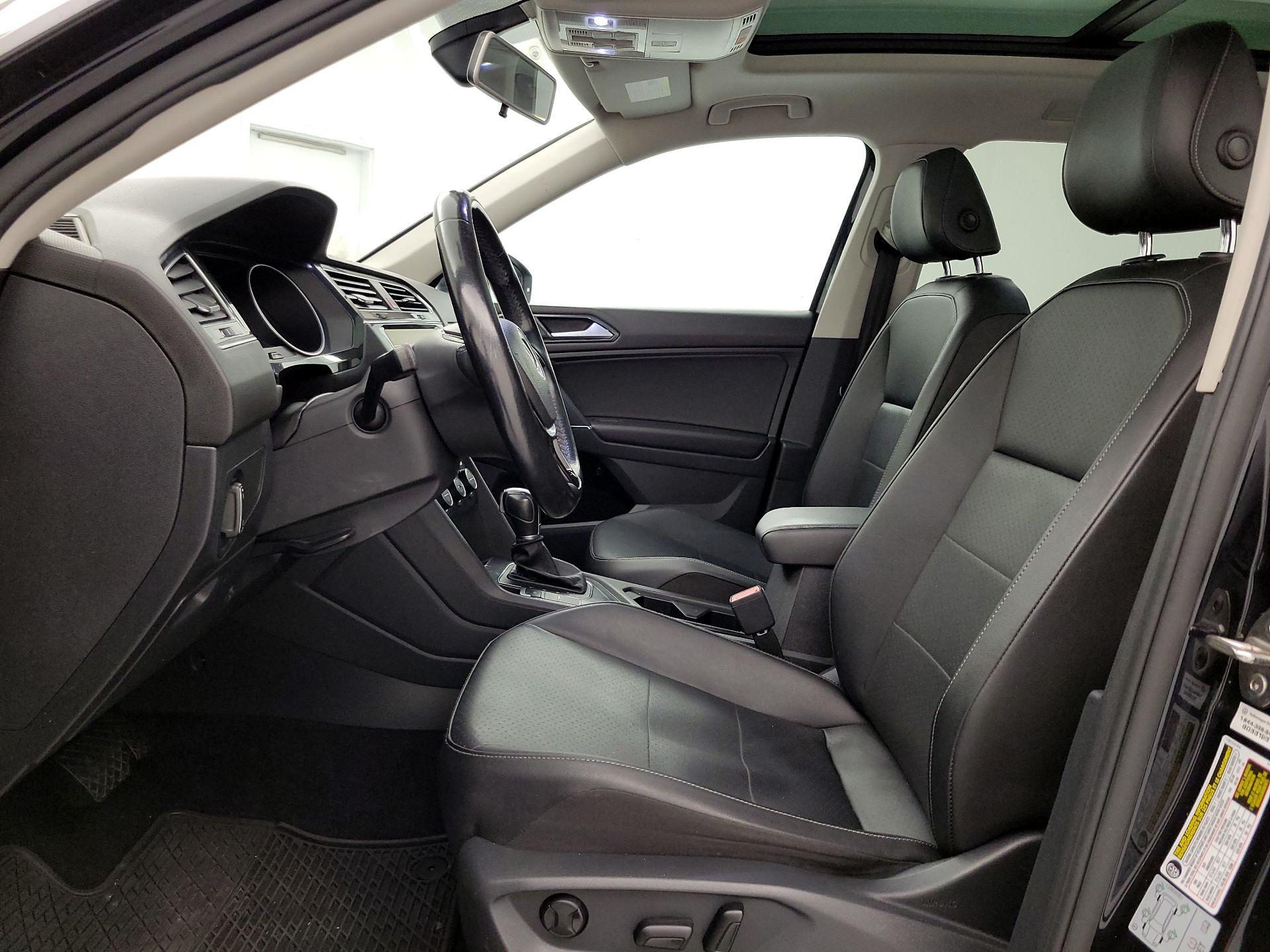 Thumbnail: 2018 Volkswagen Tiguan - 11