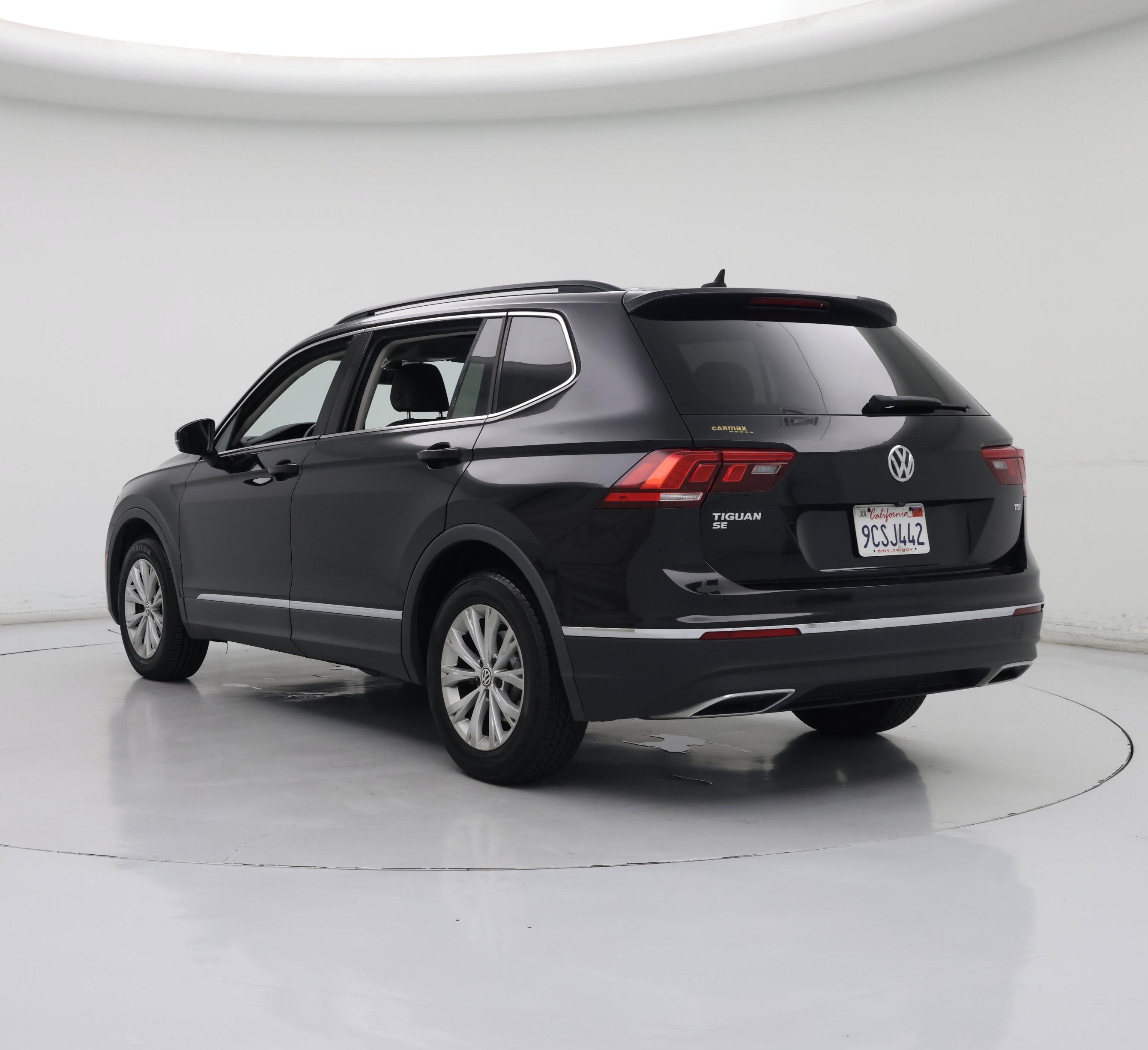 Thumbnail: 2018 Volkswagen Tiguan - 2