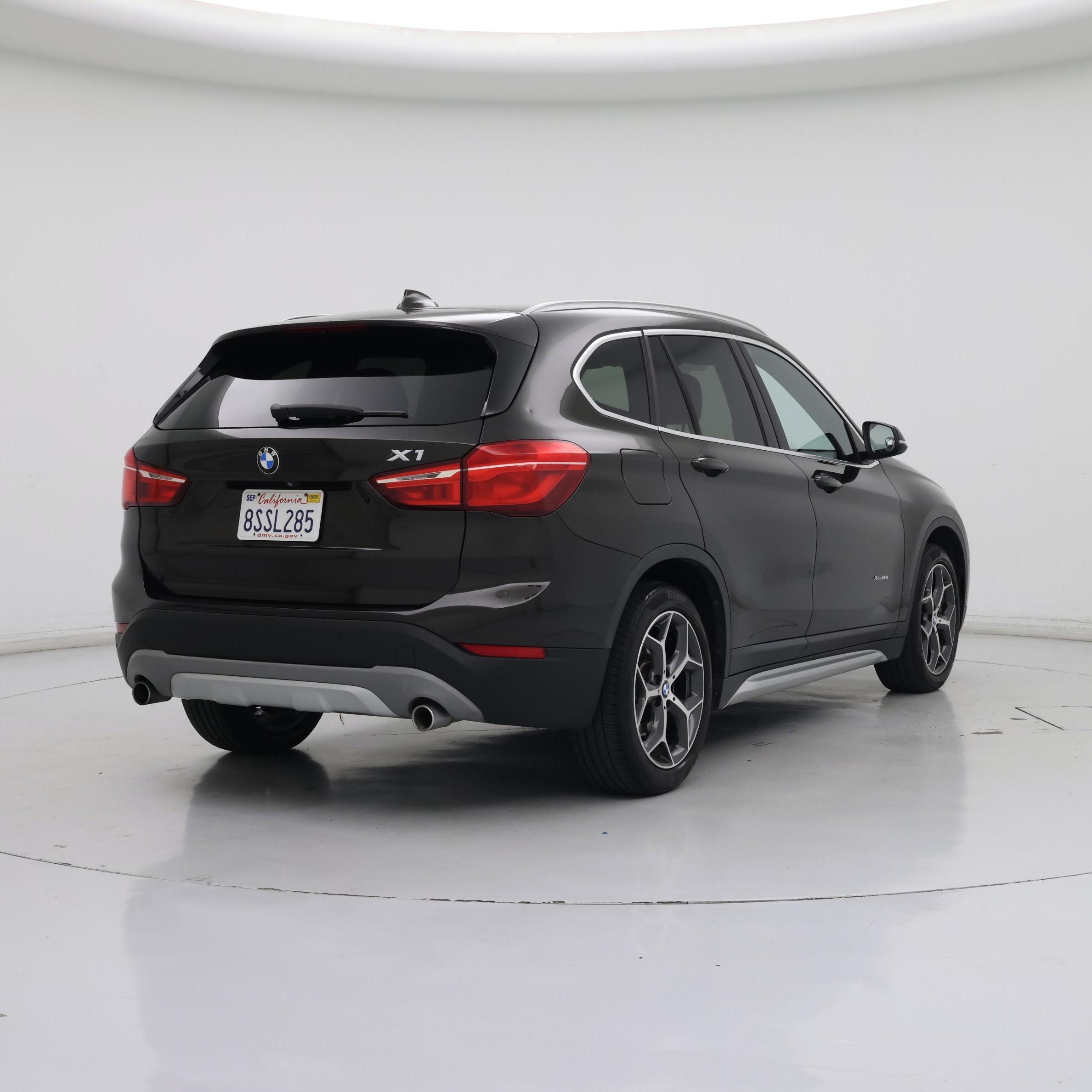Thumbnail: 2017 BMW X1 - 8