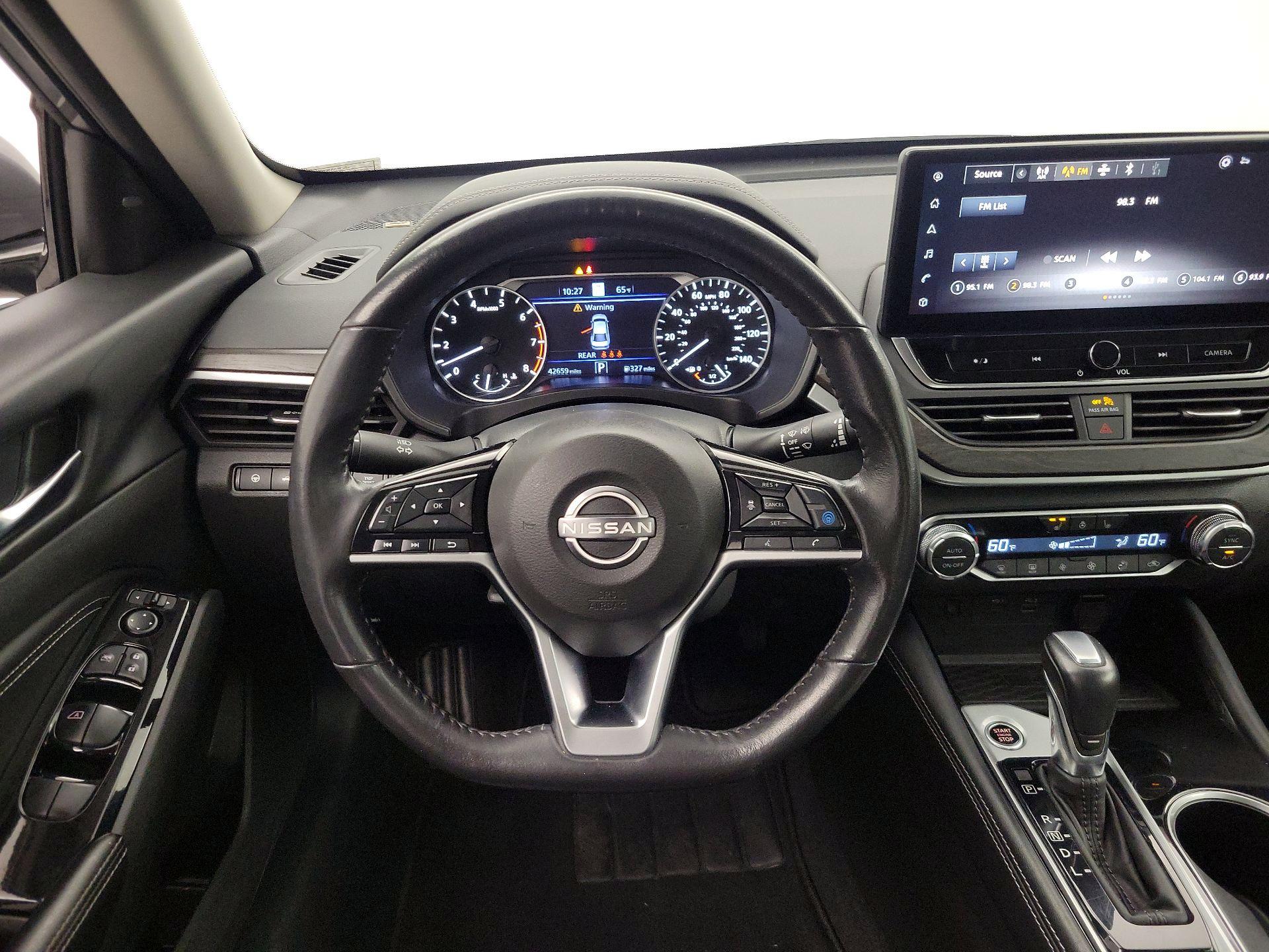 Thumbnail: 2023 Nissan Altima - 10
