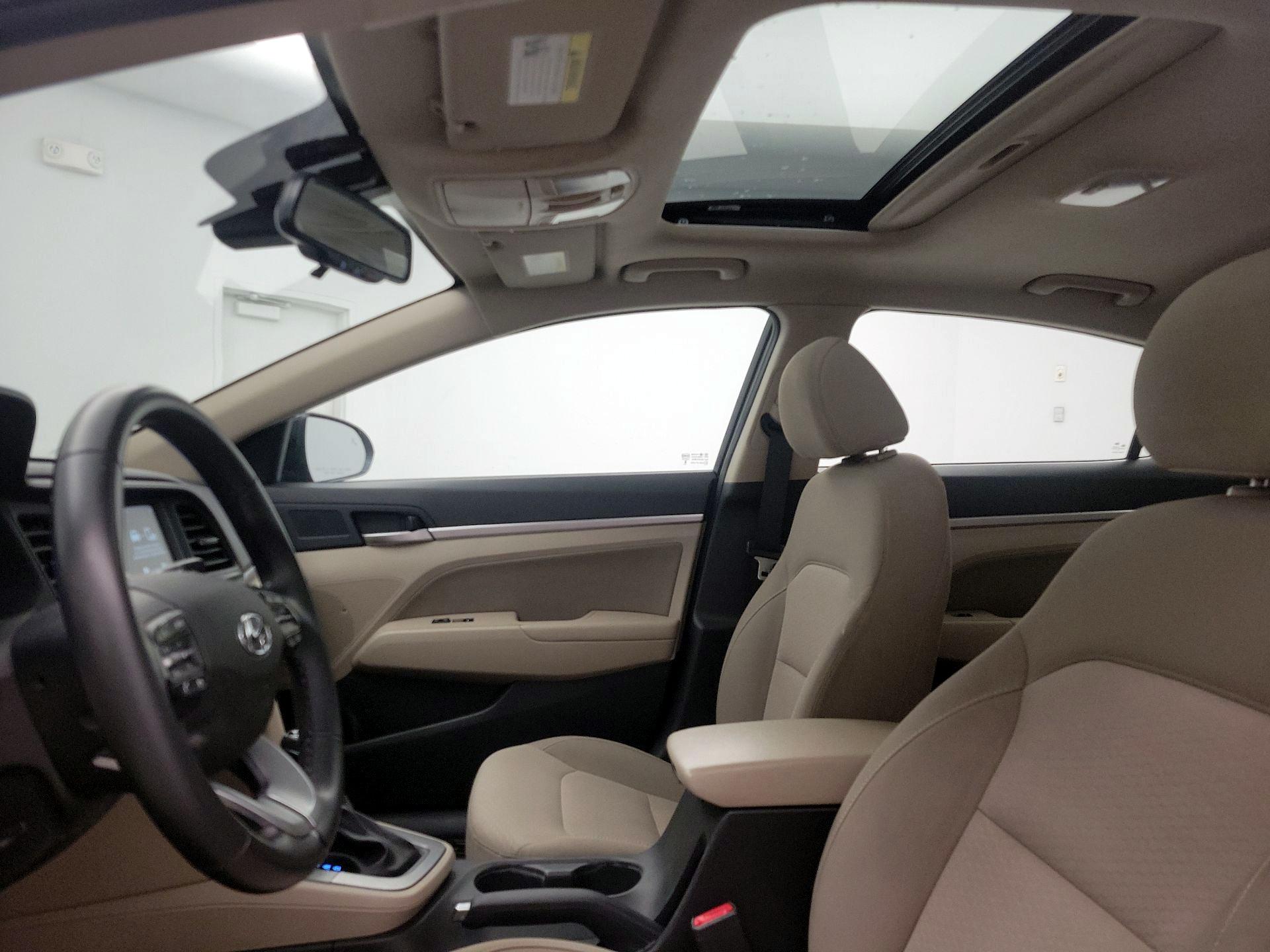 Thumbnail: 2020 Hyundai Elantra - 19