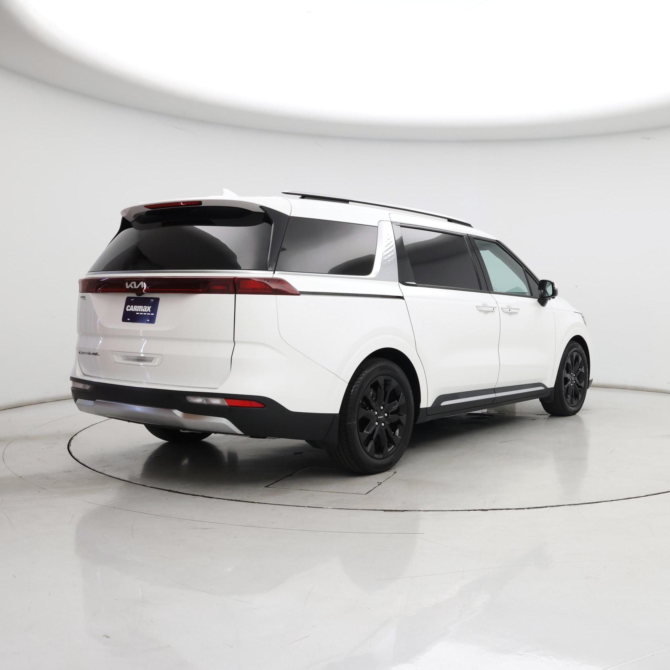 Thumbnail: 2022 Kia Carnival - 8