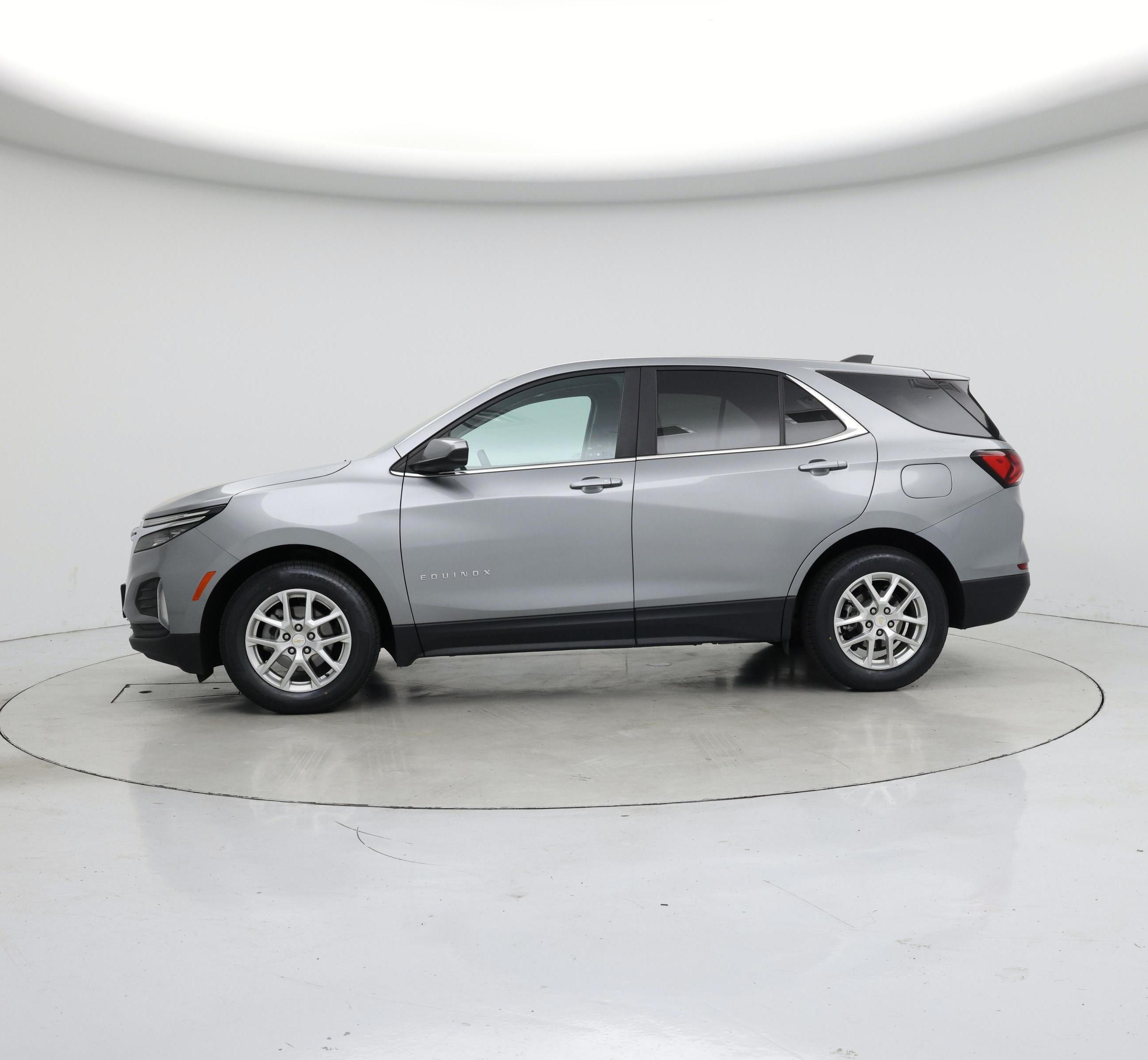 Thumbnail: 2023 Chevrolet Equinox - 3