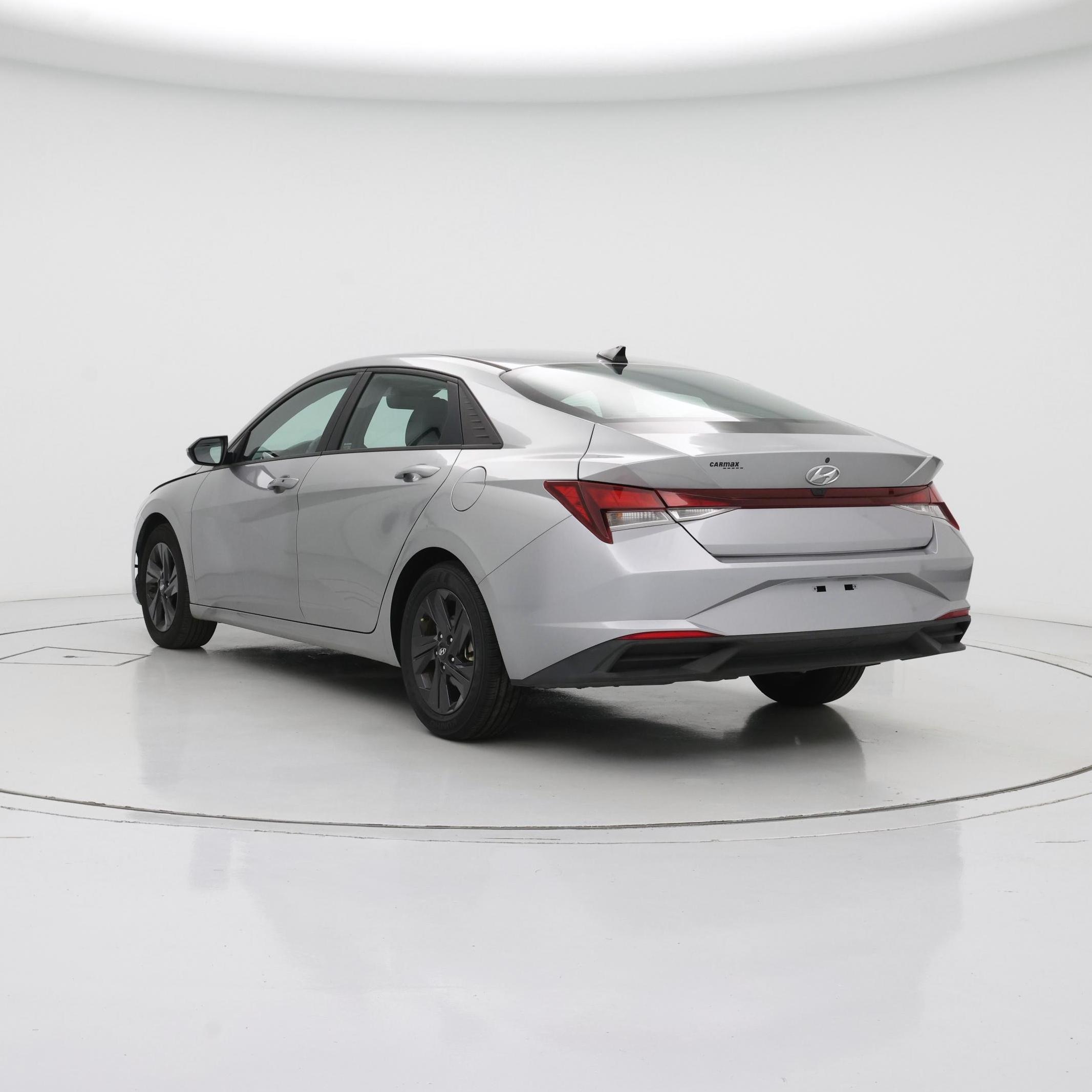 Thumbnail: 2022 Hyundai Elantra - 2