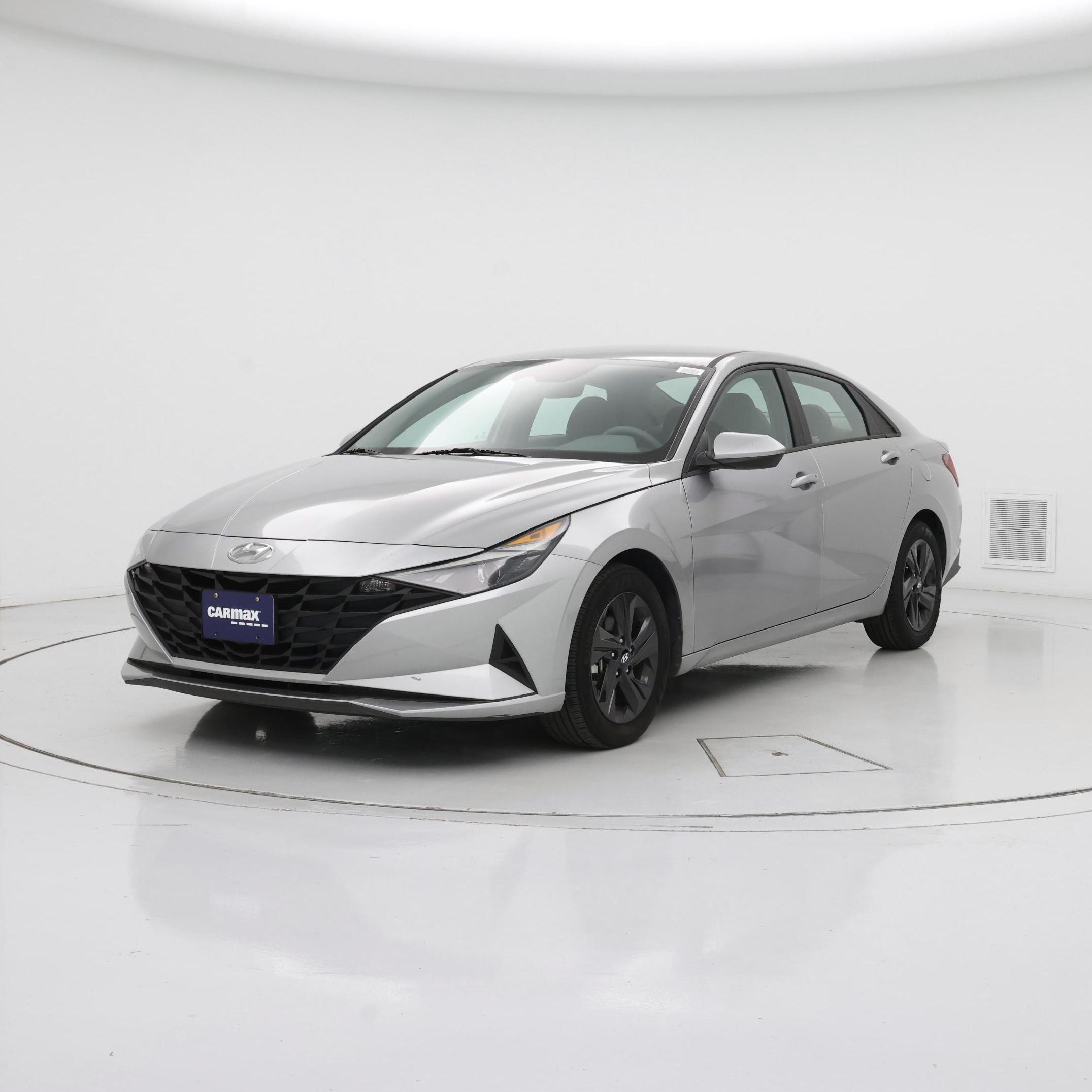 Thumbnail: 2022 Hyundai Elantra - 4