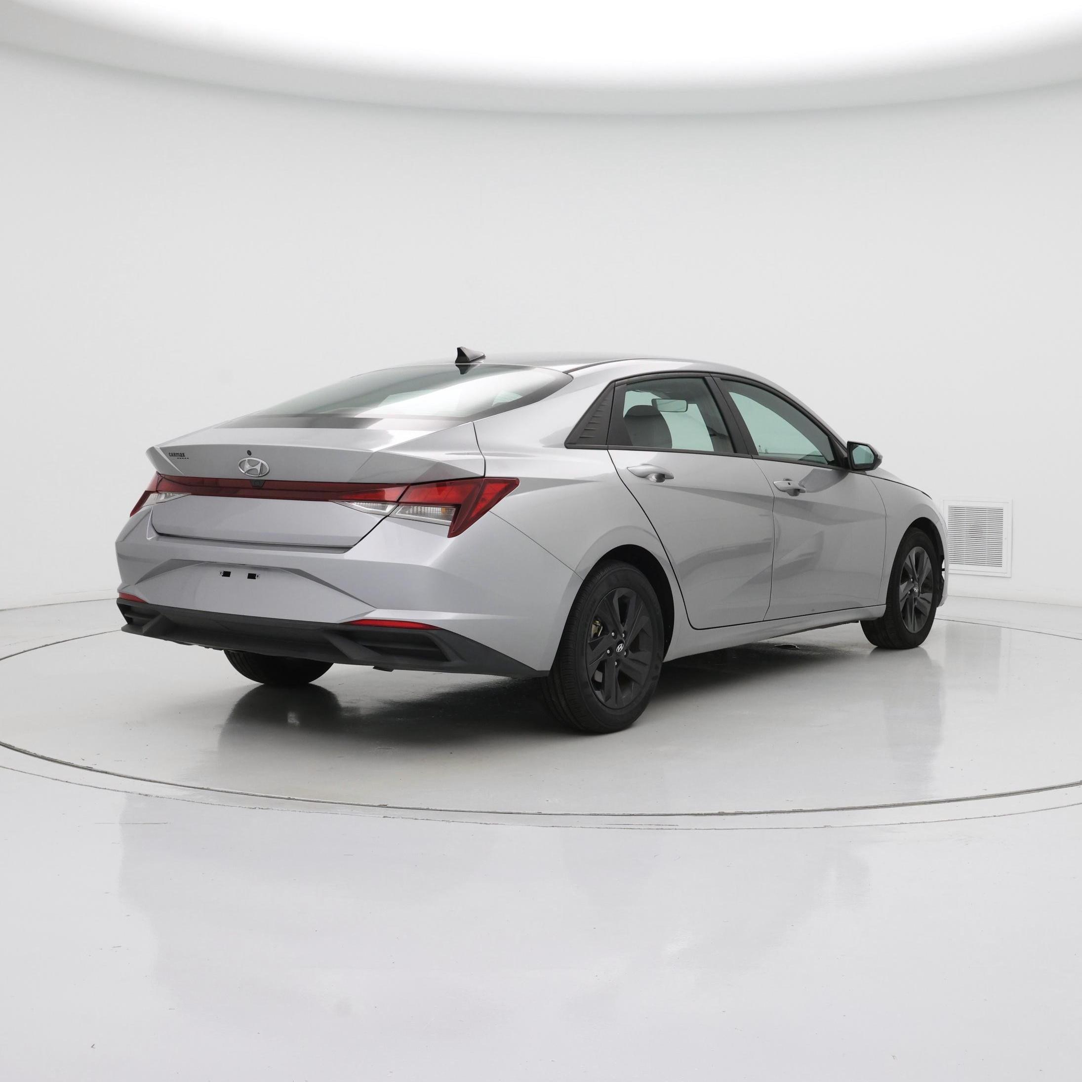 Thumbnail: 2022 Hyundai Elantra - 8
