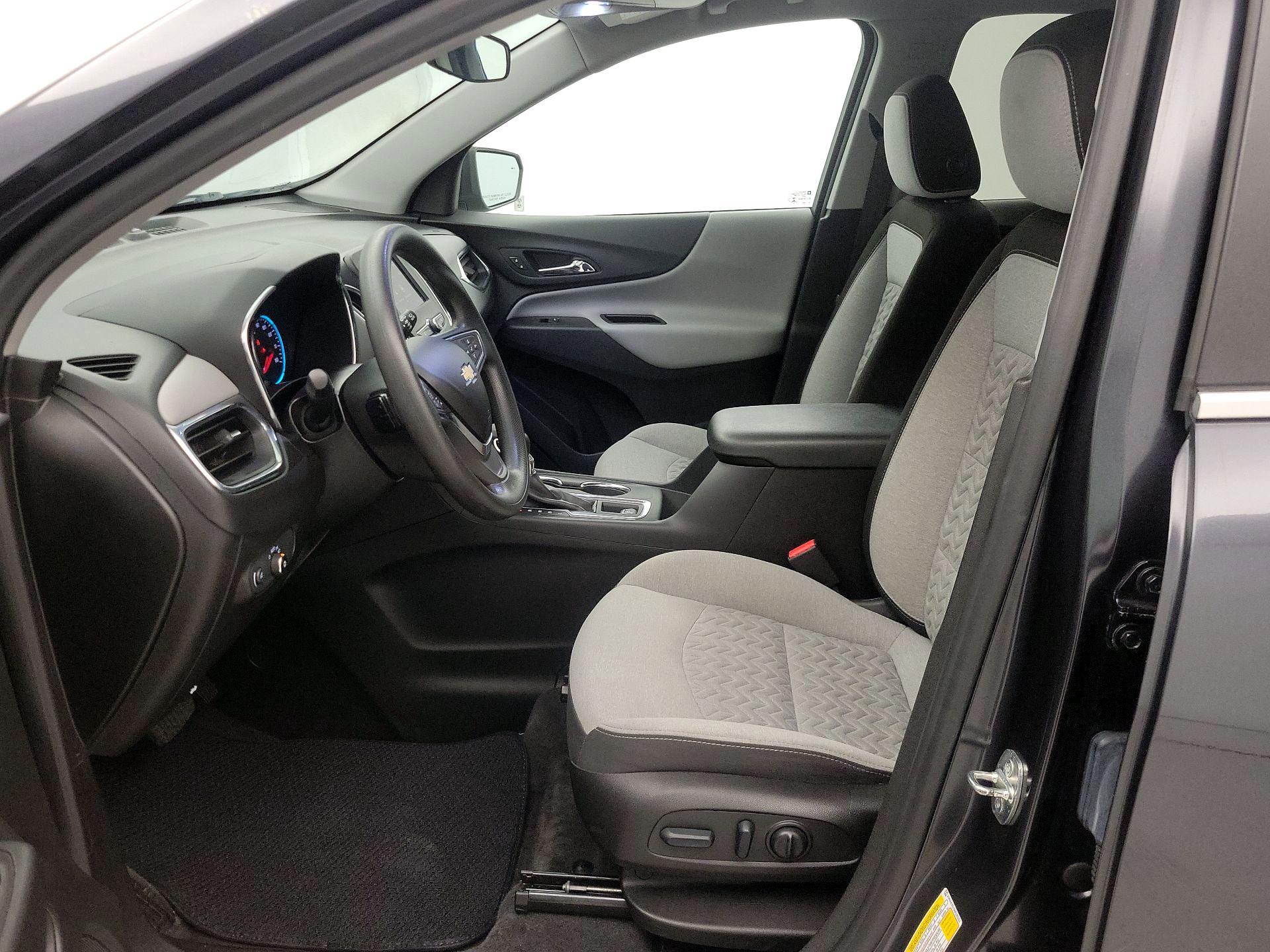 Thumbnail: 2022 Chevrolet Equinox - 11