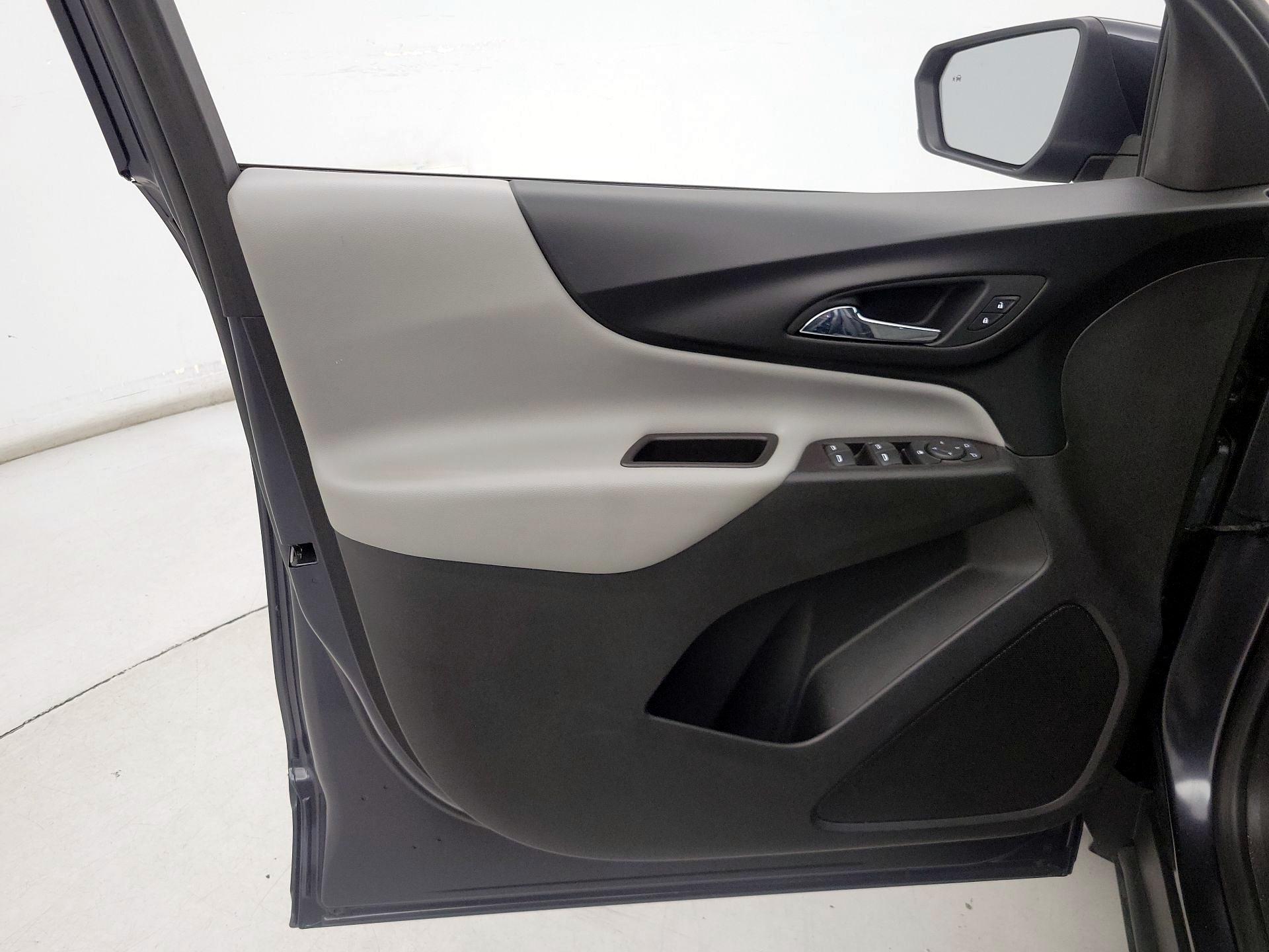 Thumbnail: 2022 Chevrolet Equinox - 12
