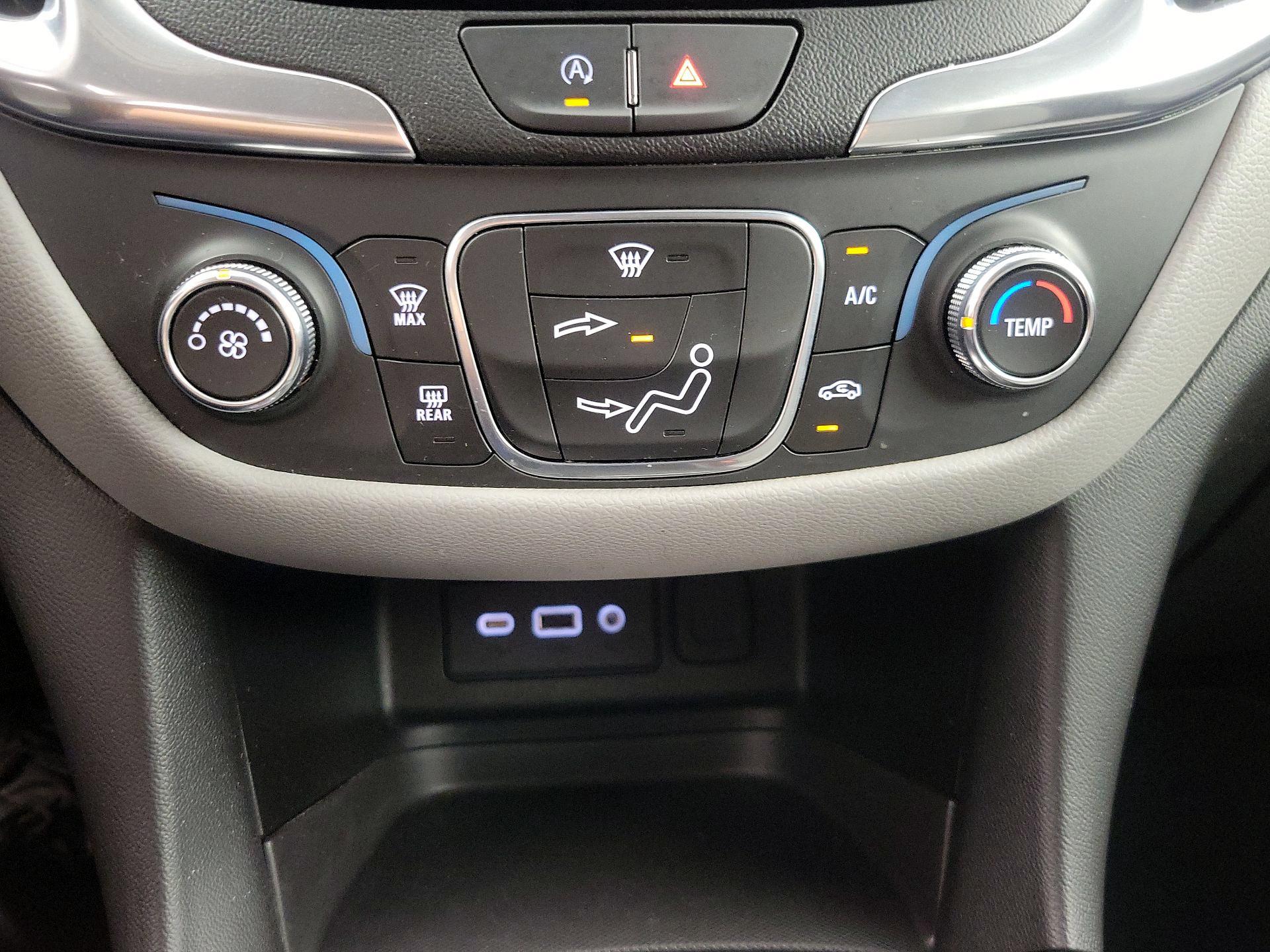 Thumbnail: 2022 Chevrolet Equinox - 16