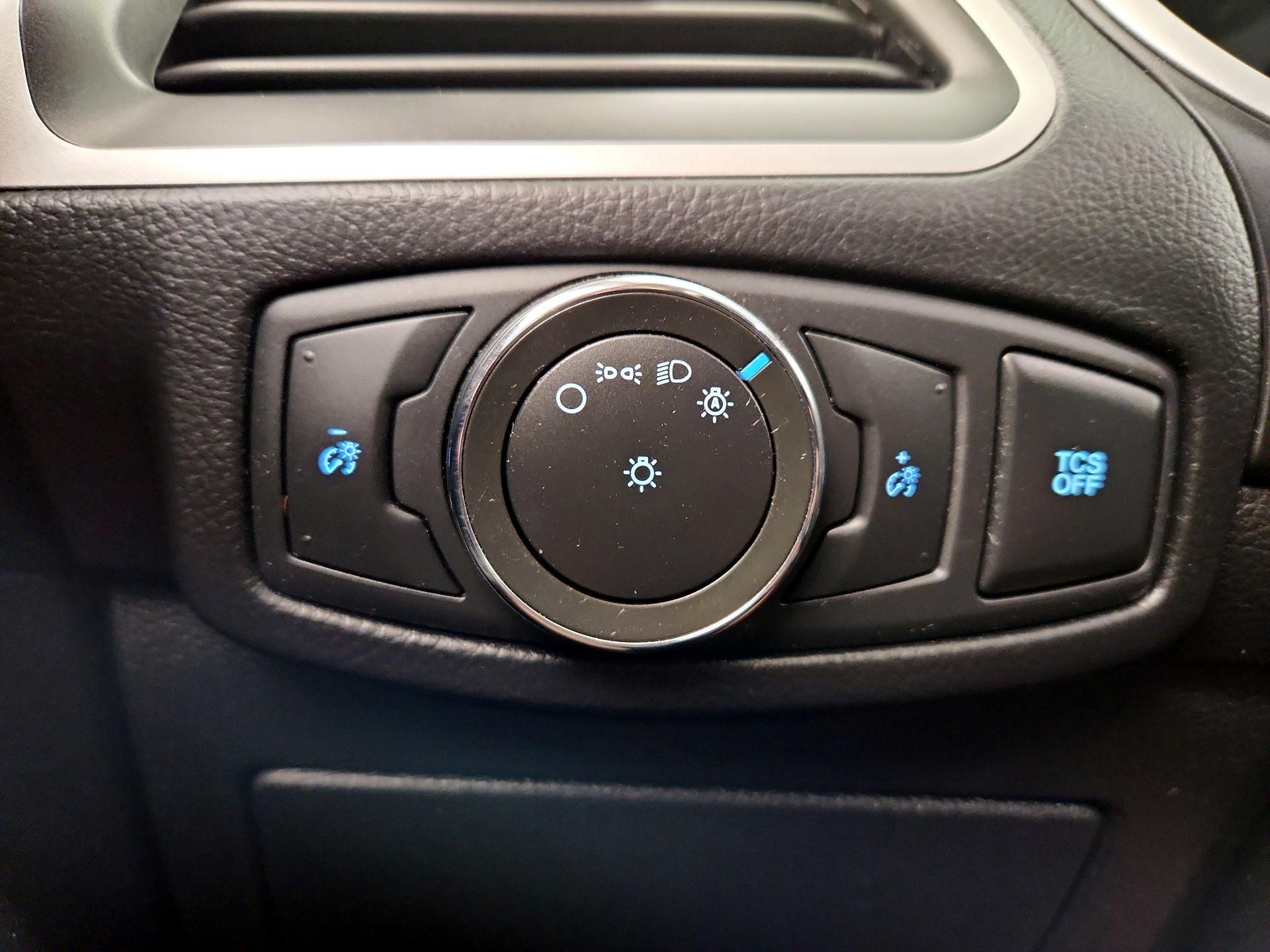 Thumbnail: 2021 Ford Edge - 13