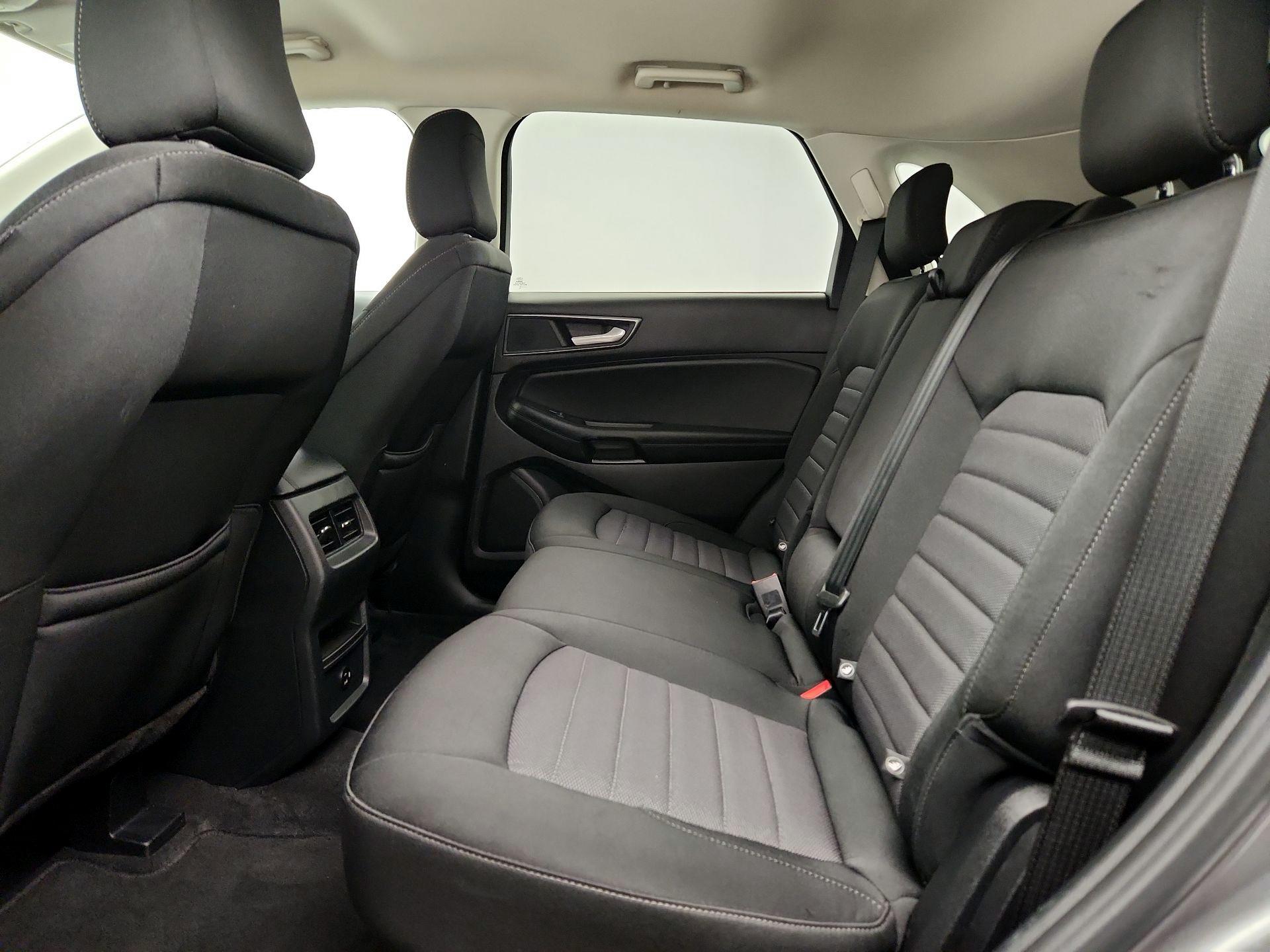 Thumbnail: 2021 Ford Edge - 19