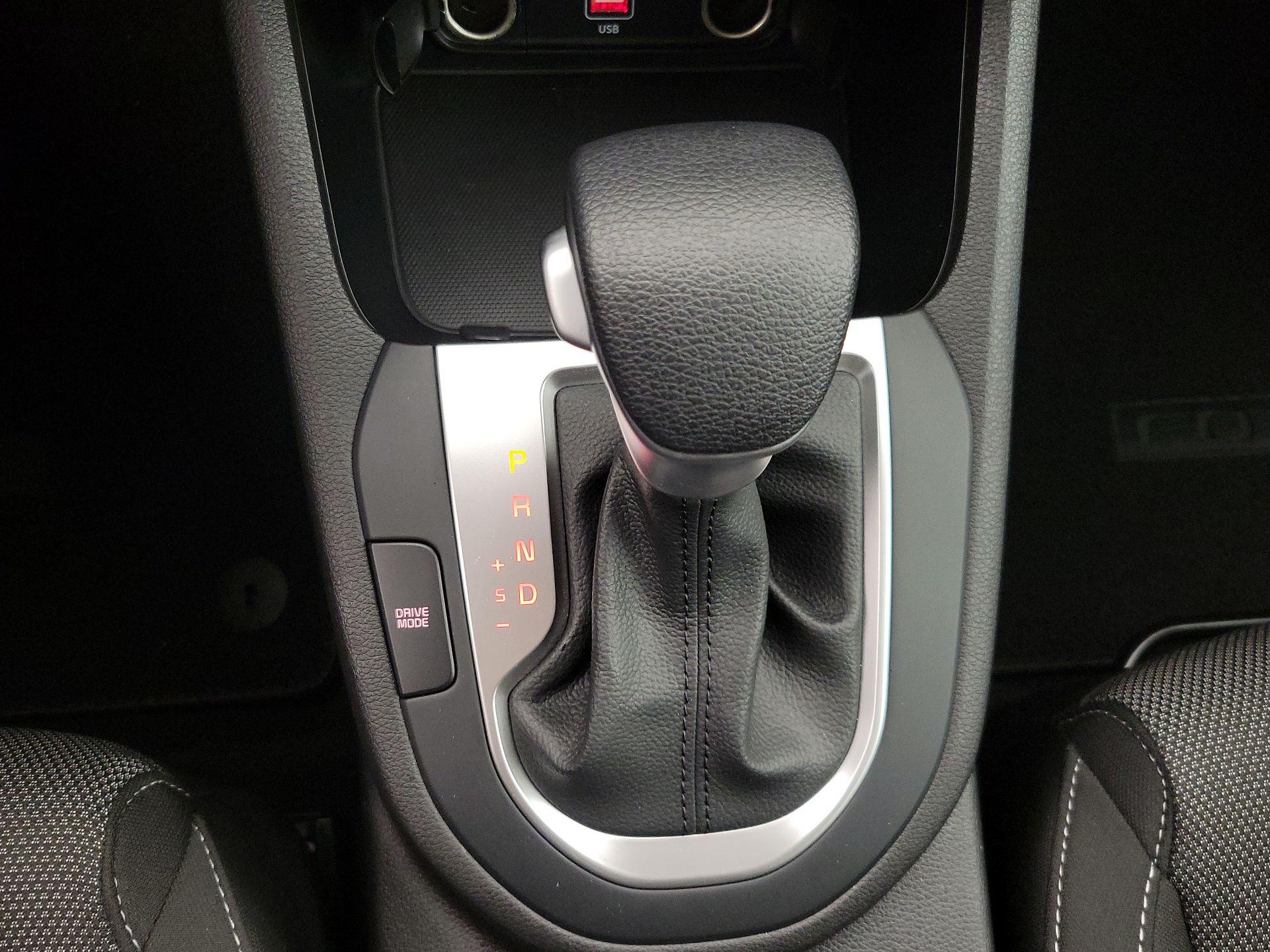 Thumbnail: 2023 Kia Forte - 17