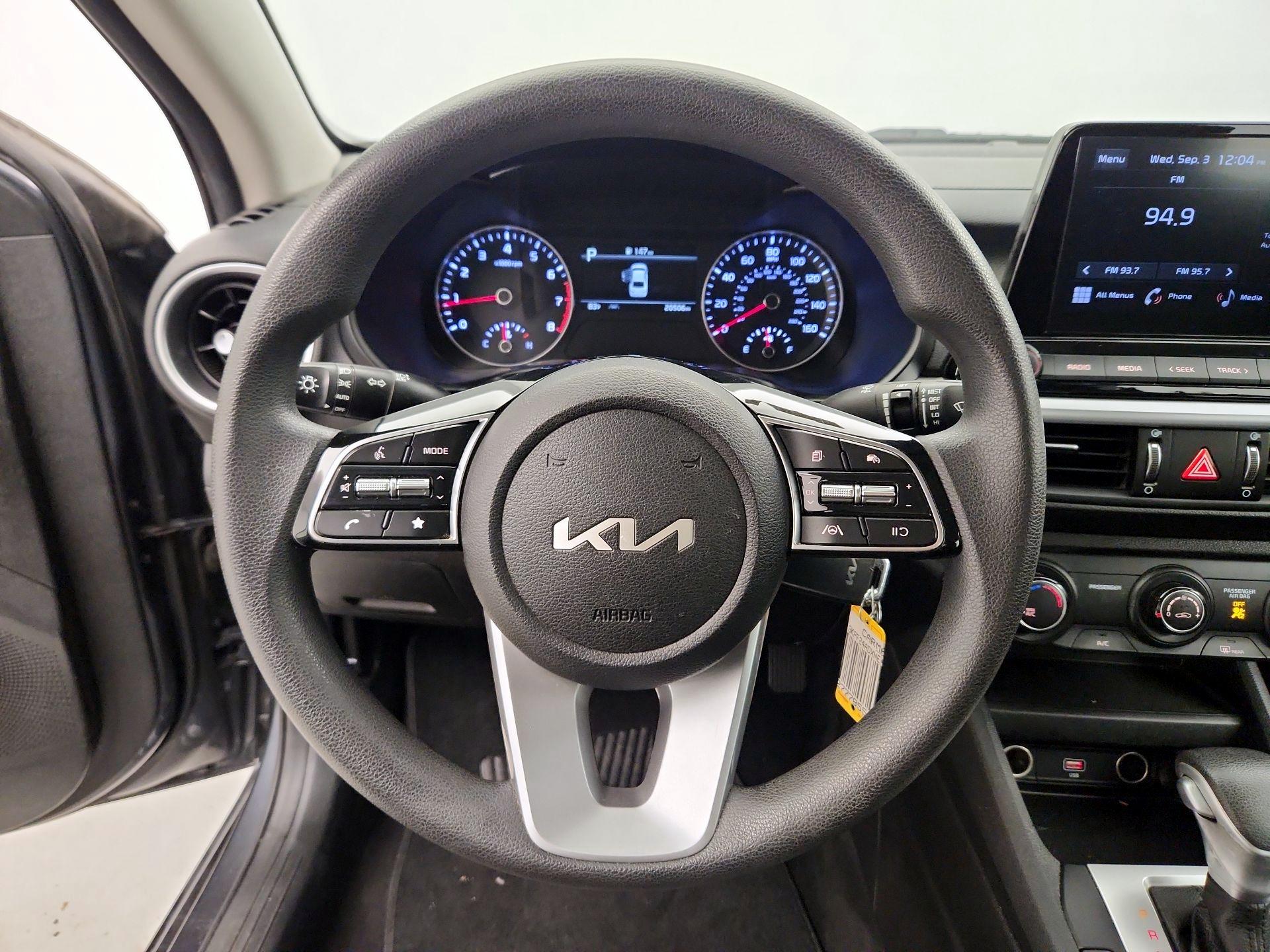 Thumbnail: 2022 Kia Forte - 10