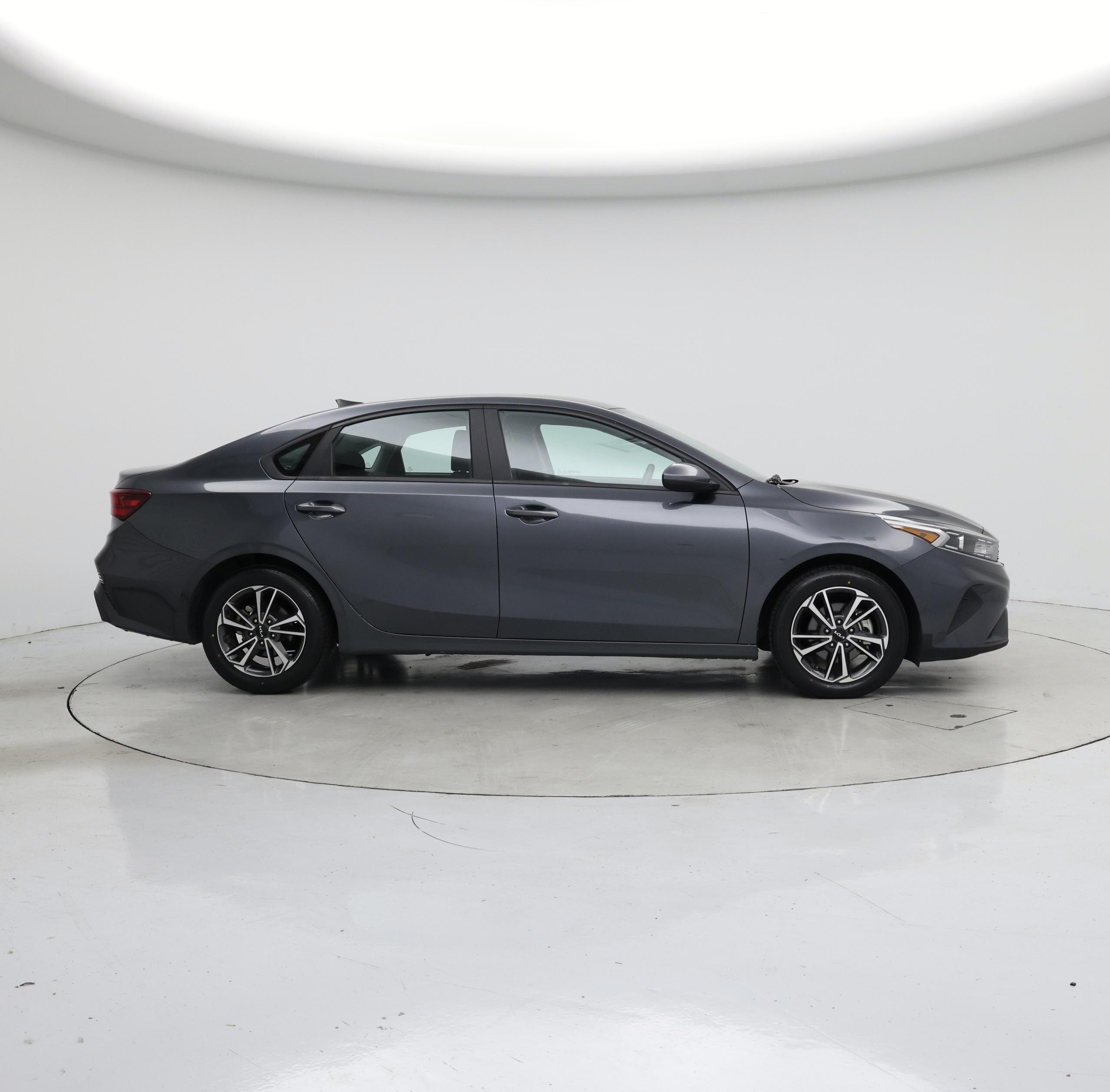 Thumbnail: 2022 Kia Forte - 7