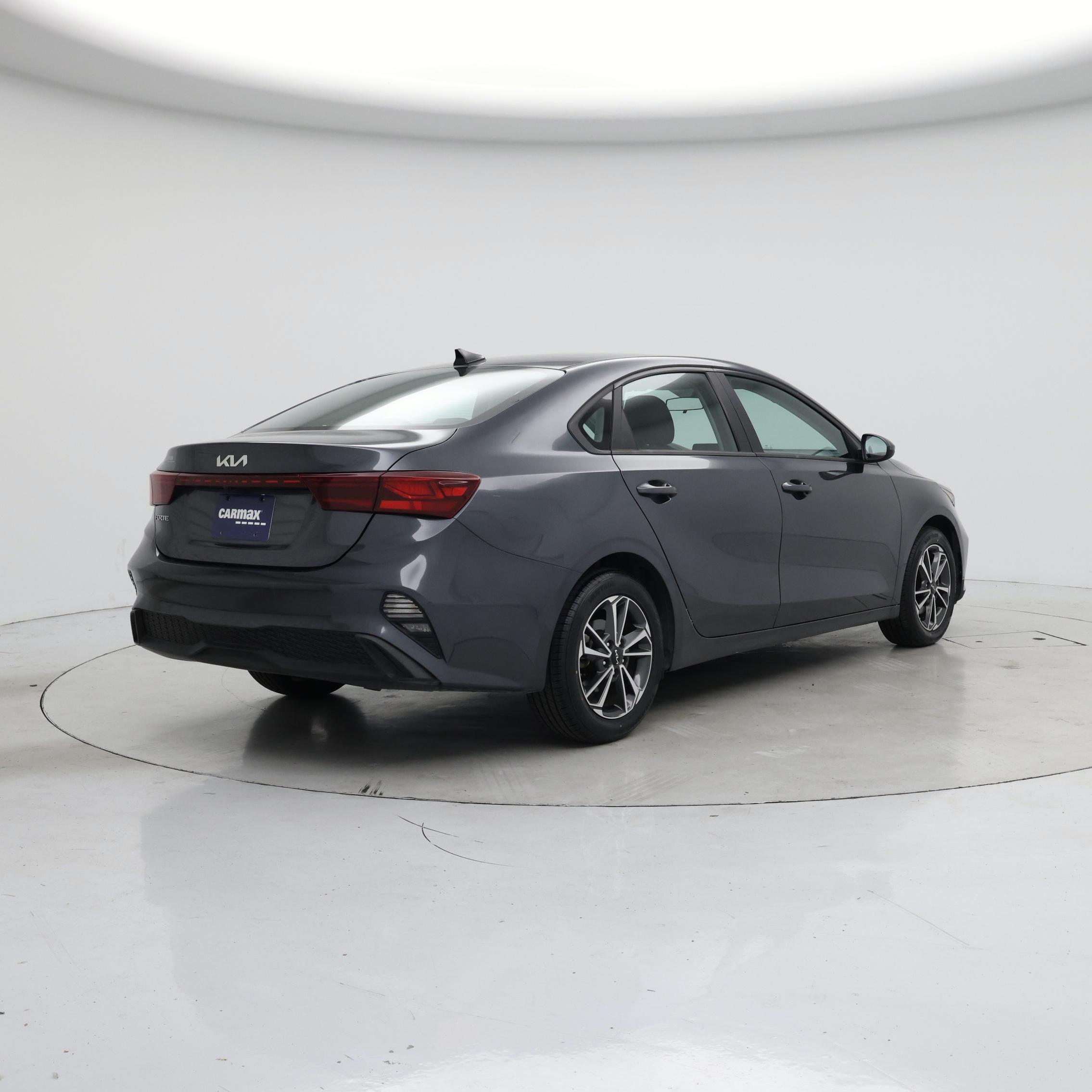 Thumbnail: 2022 Kia Forte - 8