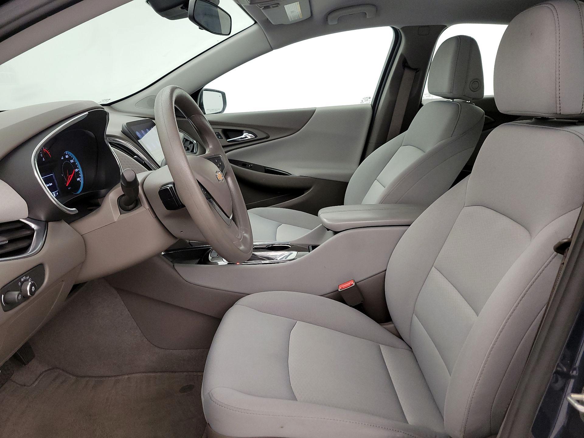 Thumbnail: 2021 Chevrolet Malibu - 11