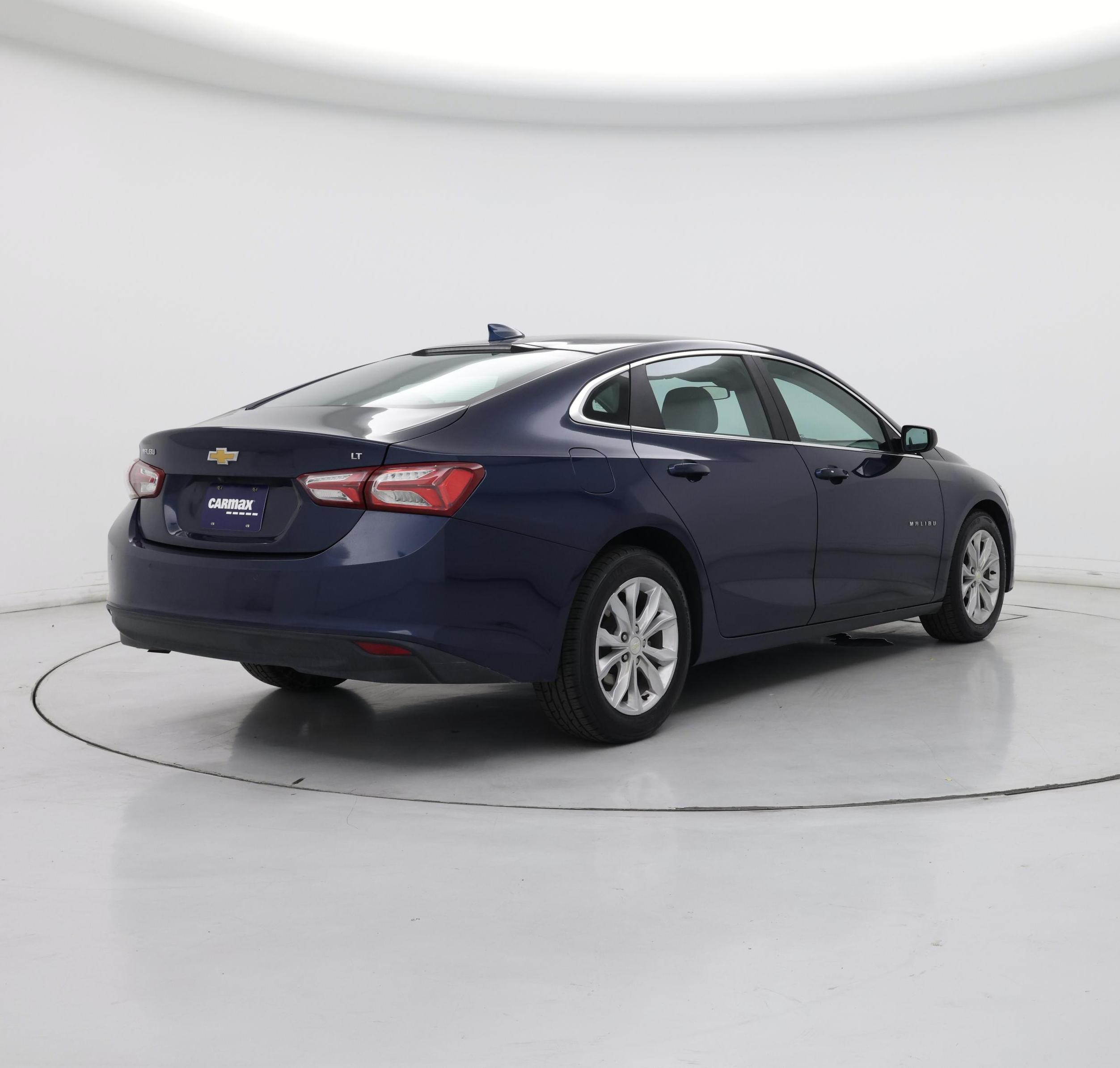 Thumbnail: 2021 Chevrolet Malibu - 8