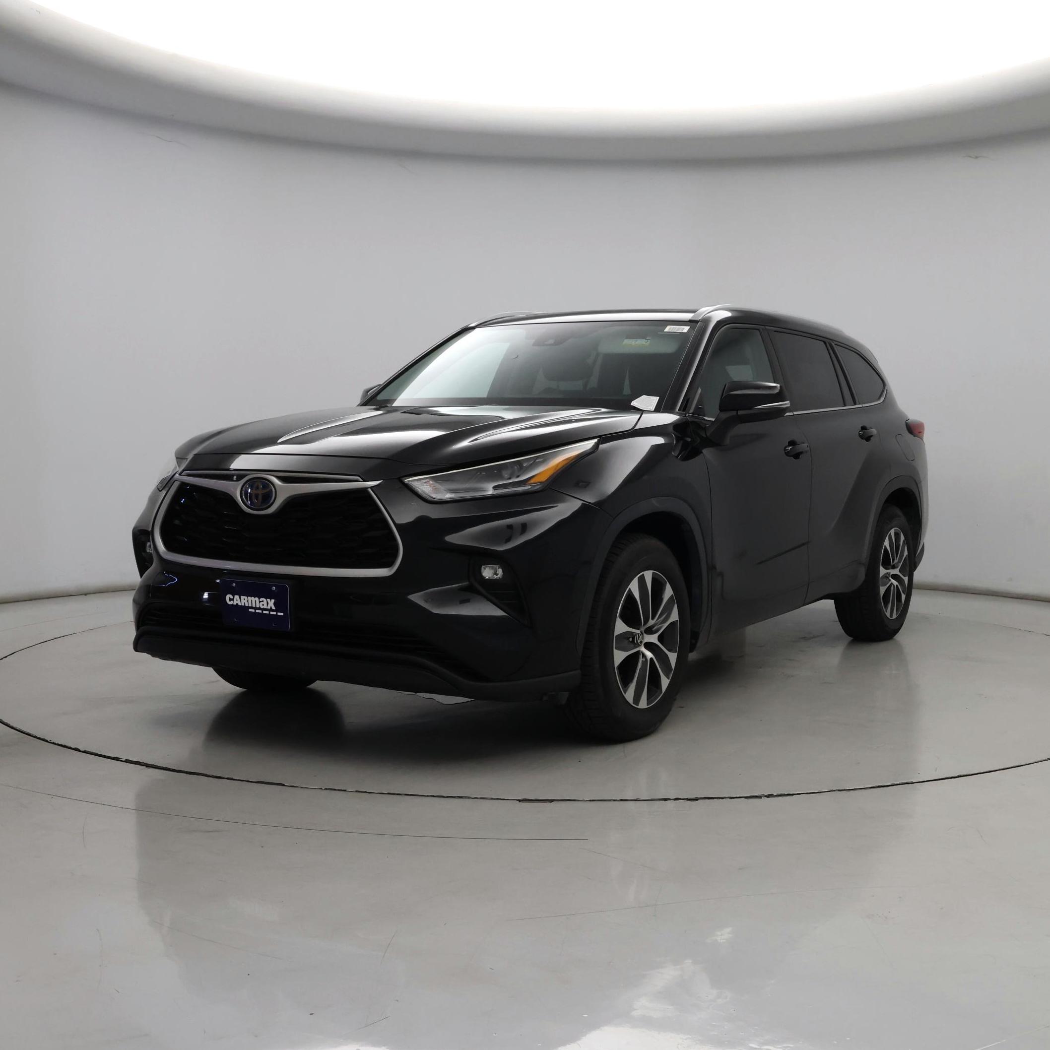 Thumbnail: 2022 Toyota Highlander - 4